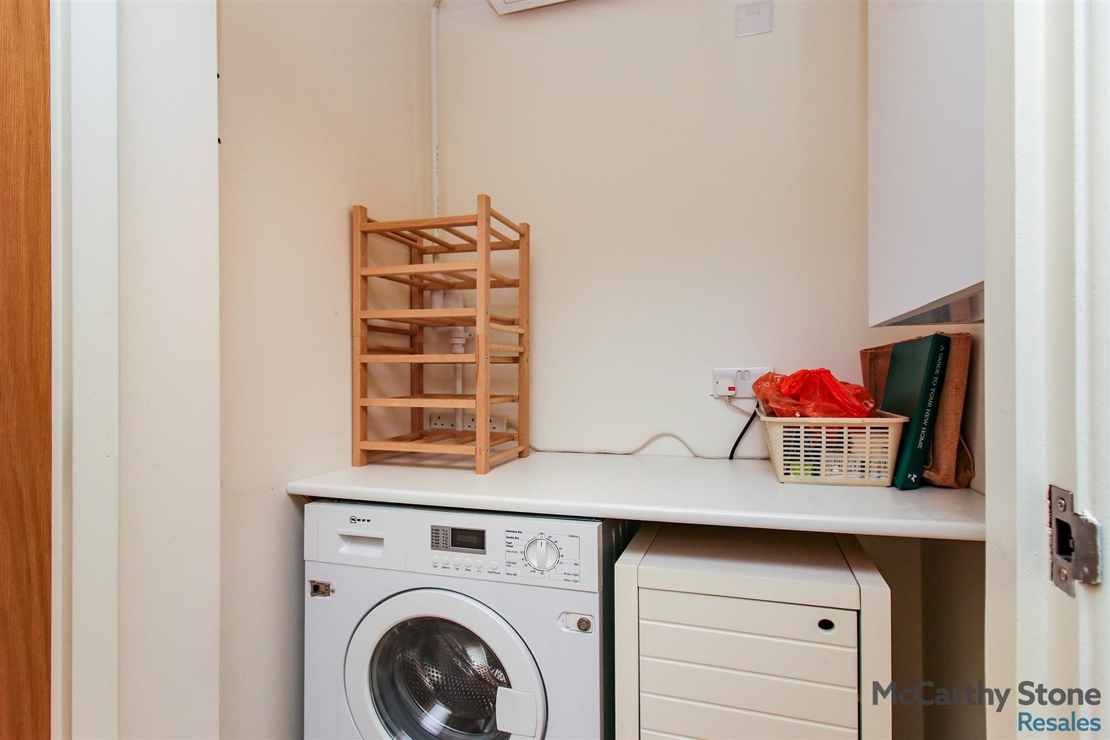 Merrilees Gate, Baberton Avenue, Juniper Green