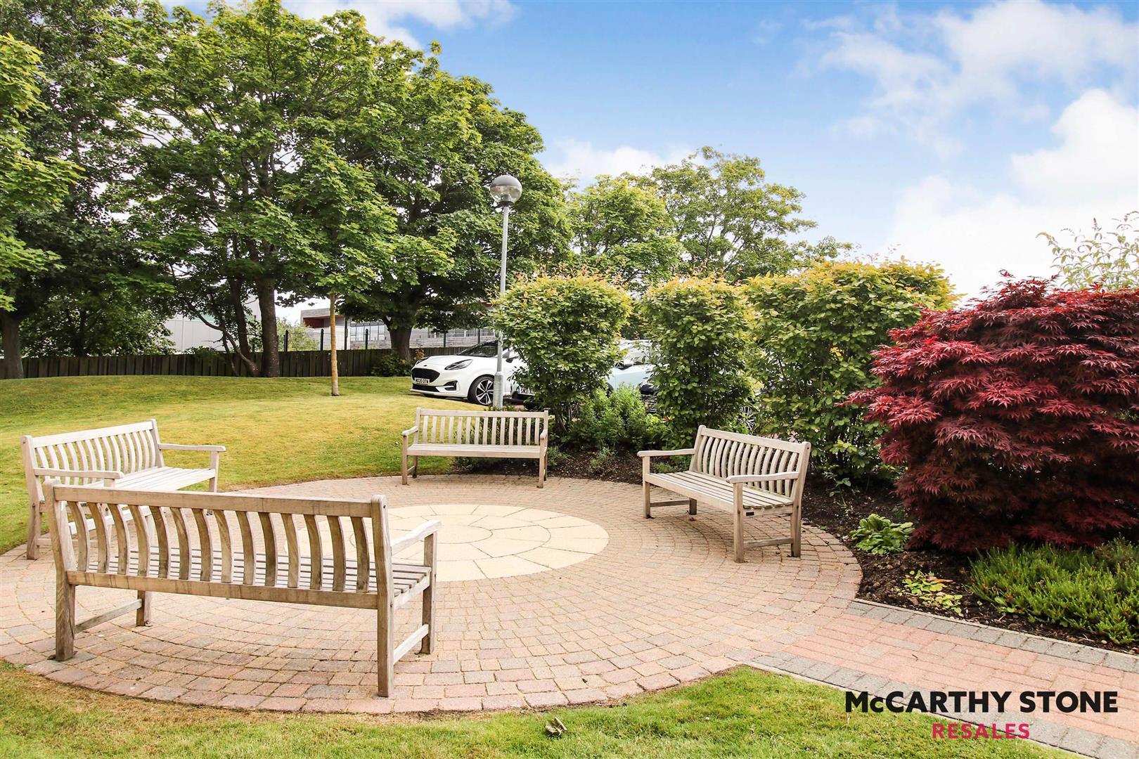 Merrilees Gate, Baberton Avenue, Juniper Green