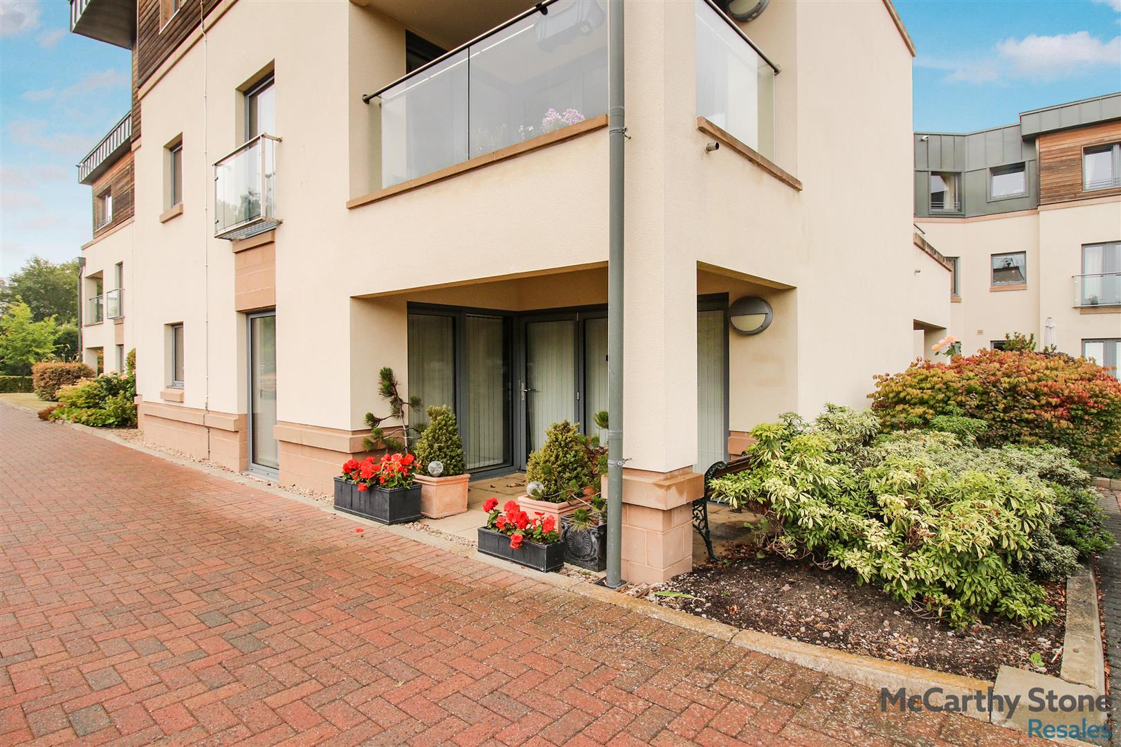 Merrilees Gate, Baberton Avenue, Juniper Green