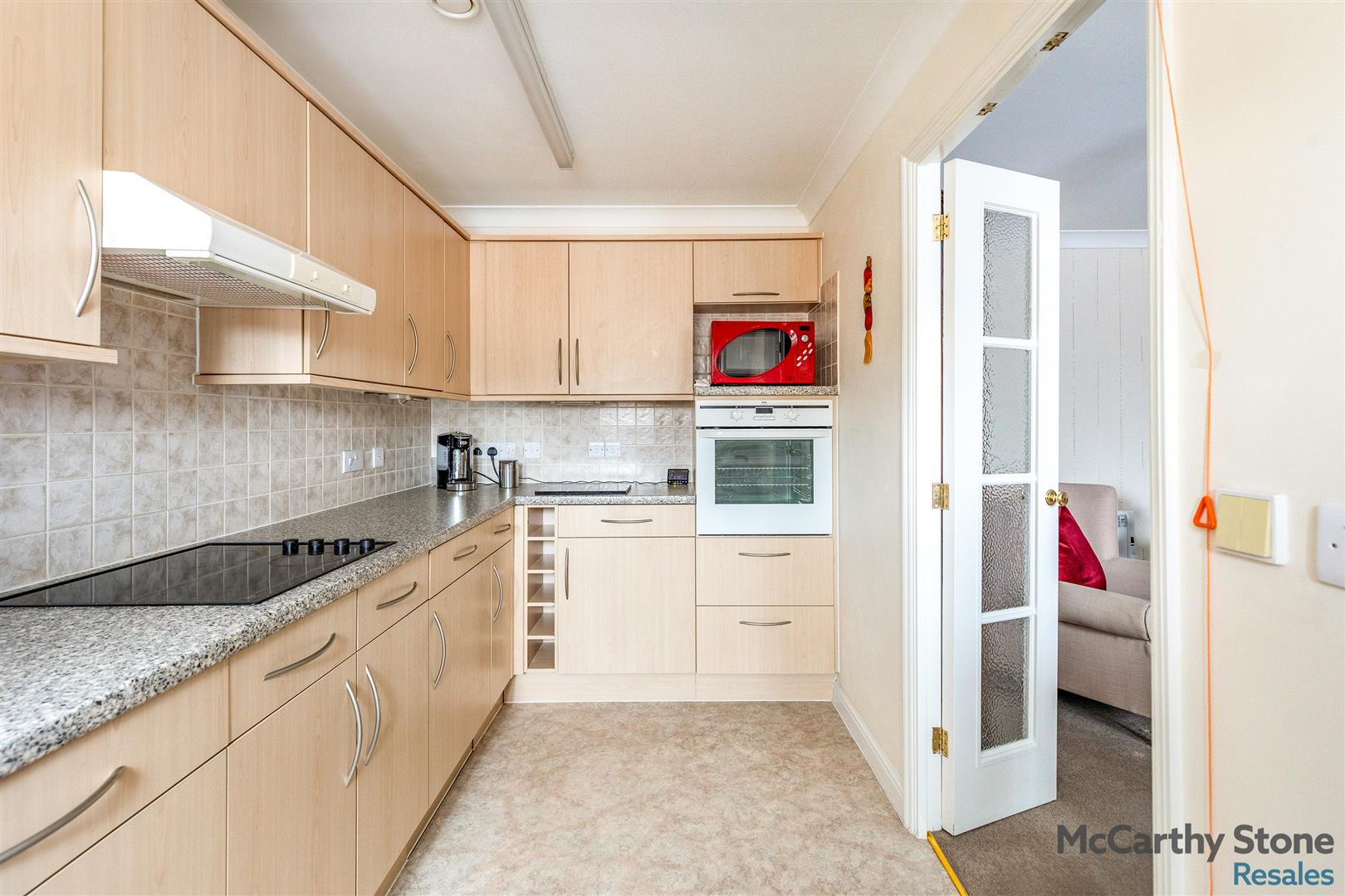 High Street South, Rushden, Northamptonshire, NN10 0FR