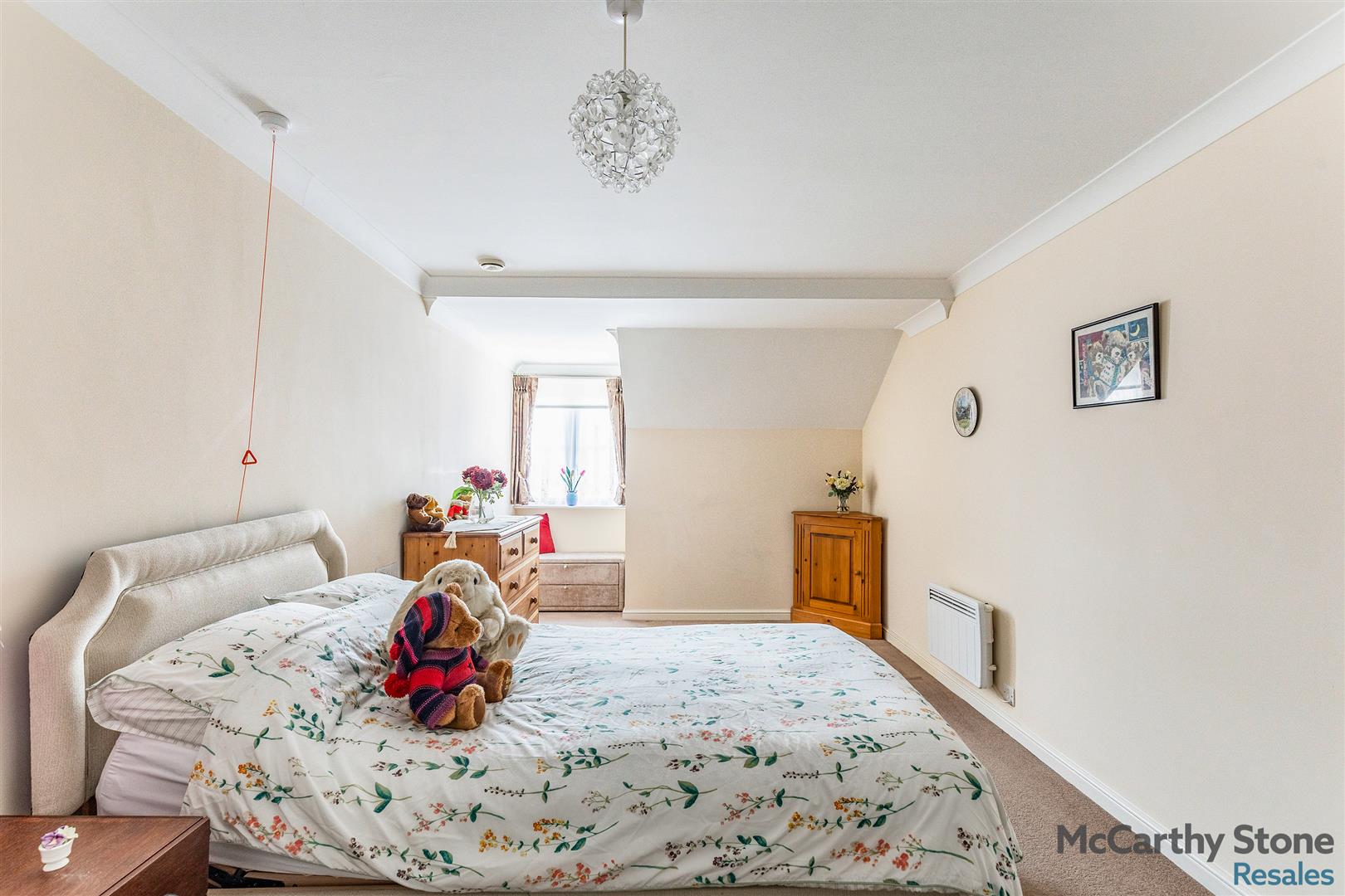 High Street South, Rushden, Northamptonshire, NN10 0FR