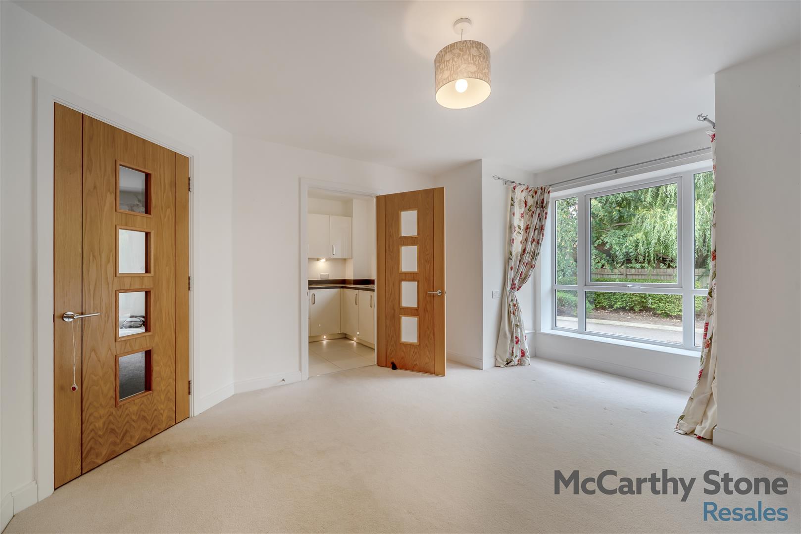 Birch Place, Dukes Ride, Crowthorne, Berkshire, RG45 6GT