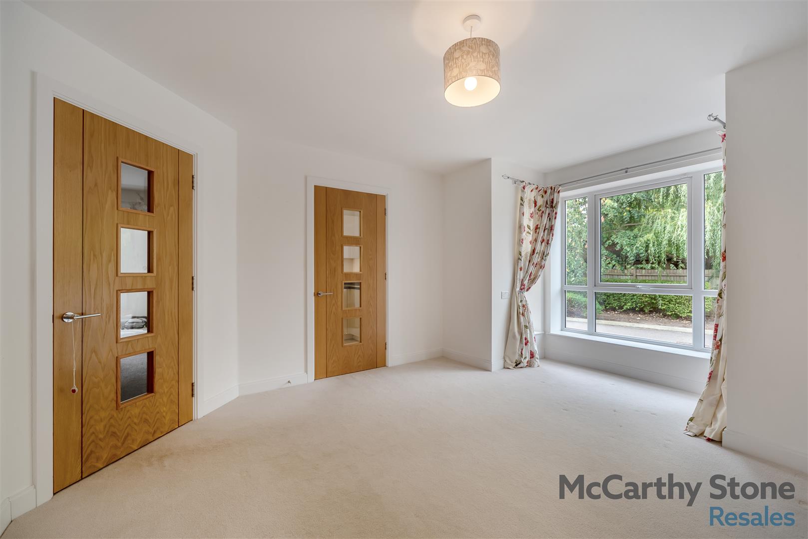 Birch Place, Dukes Ride, Crowthorne, Berkshire, RG45 6GT