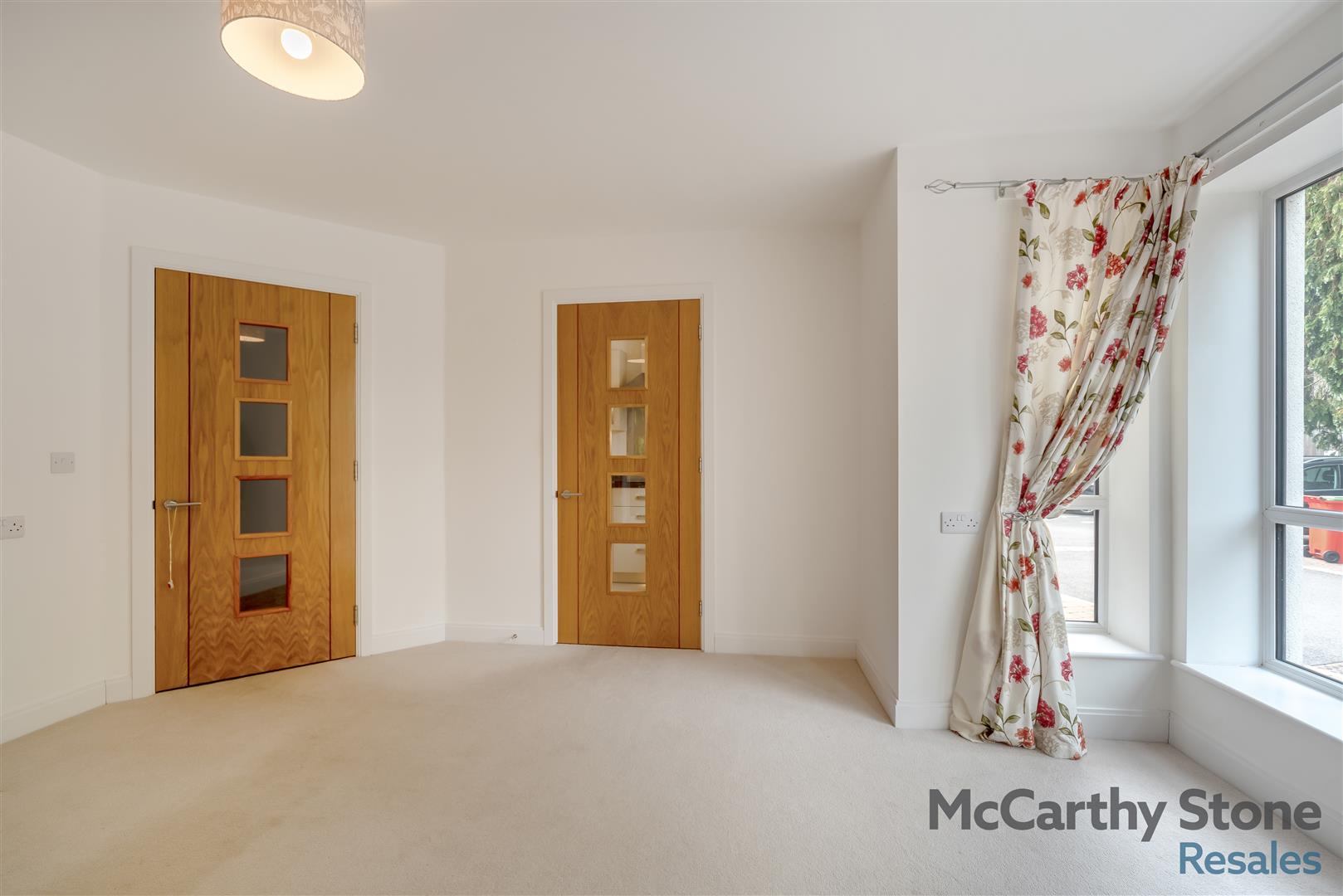 Birch Place, Dukes Ride, Crowthorne, Berkshire, RG45 6GT