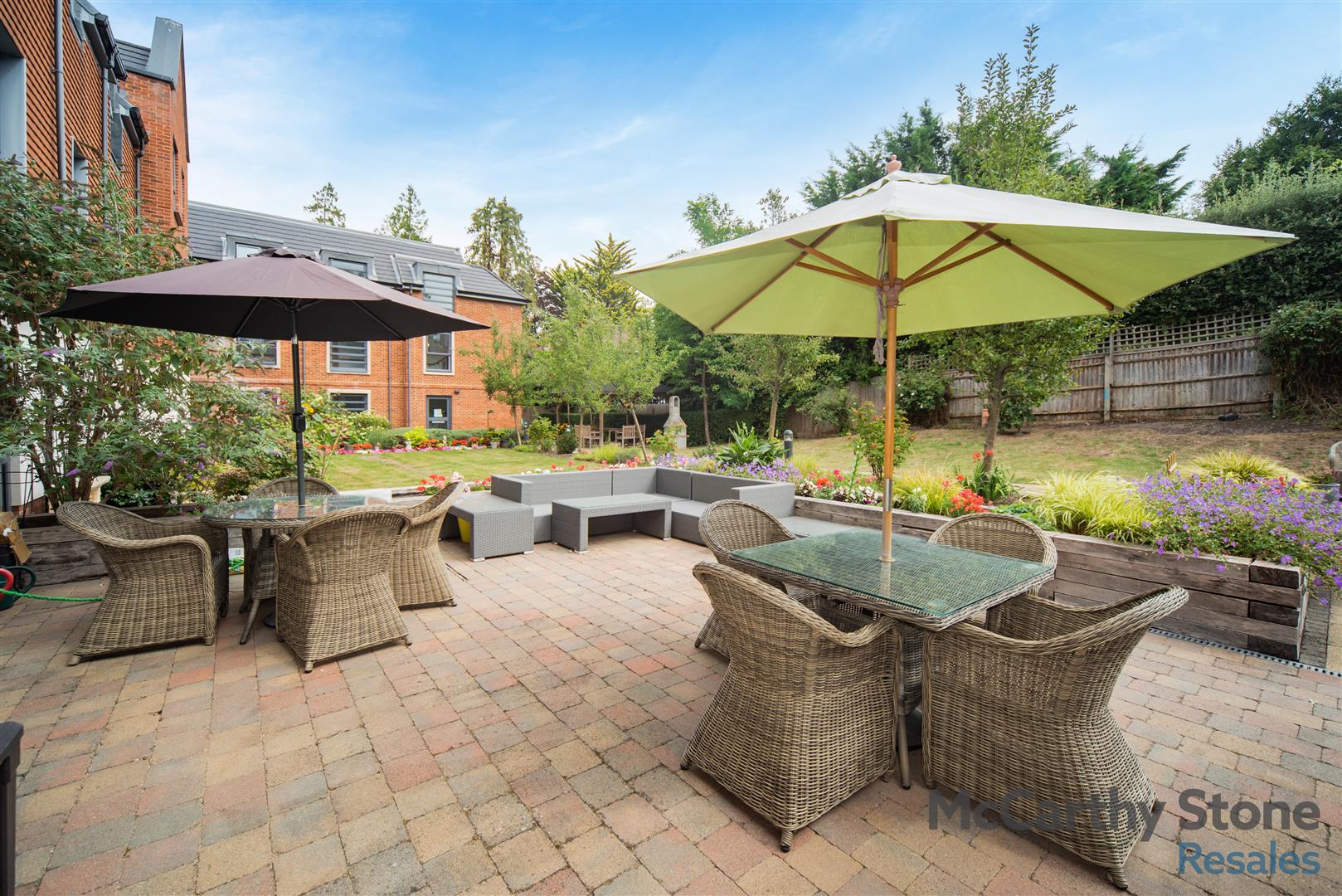 Birch Place, Dukes Ride, Crowthorne, Berkshire, RG45 6GT