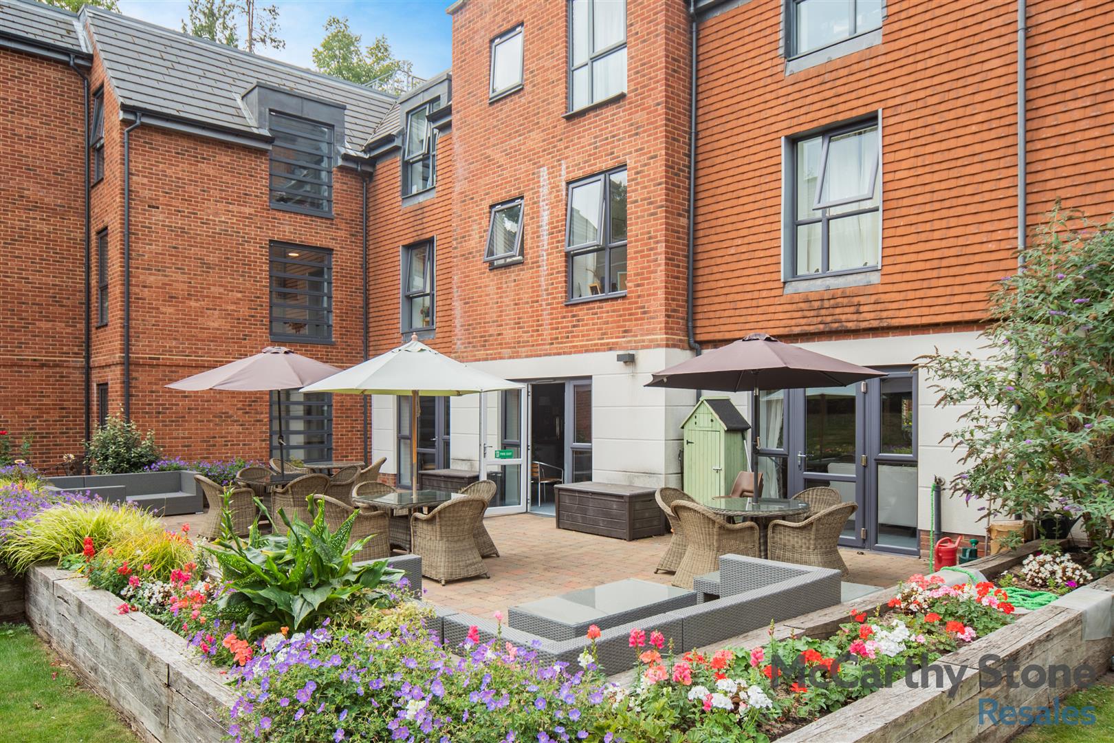 Birch Place, Dukes Ride, Crowthorne, Berkshire, RG45 6GT