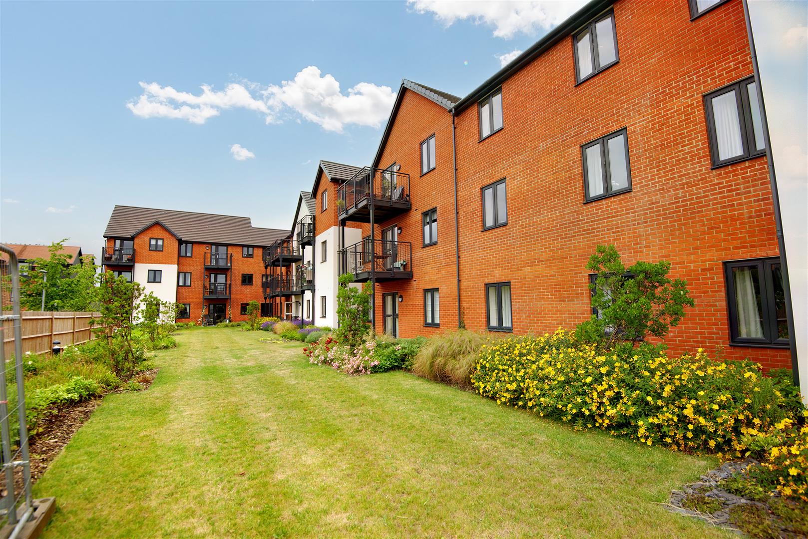 Island View, Basingstoke, RG23 7GU