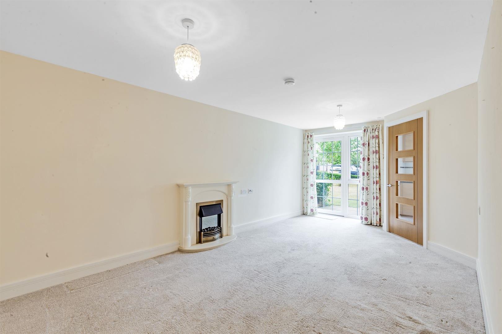301 High Street, Ongar