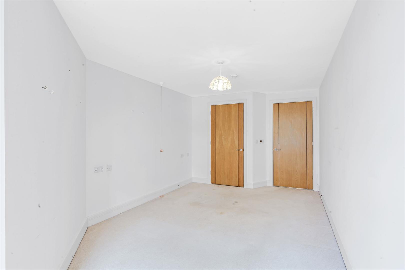 301 High Street, Ongar