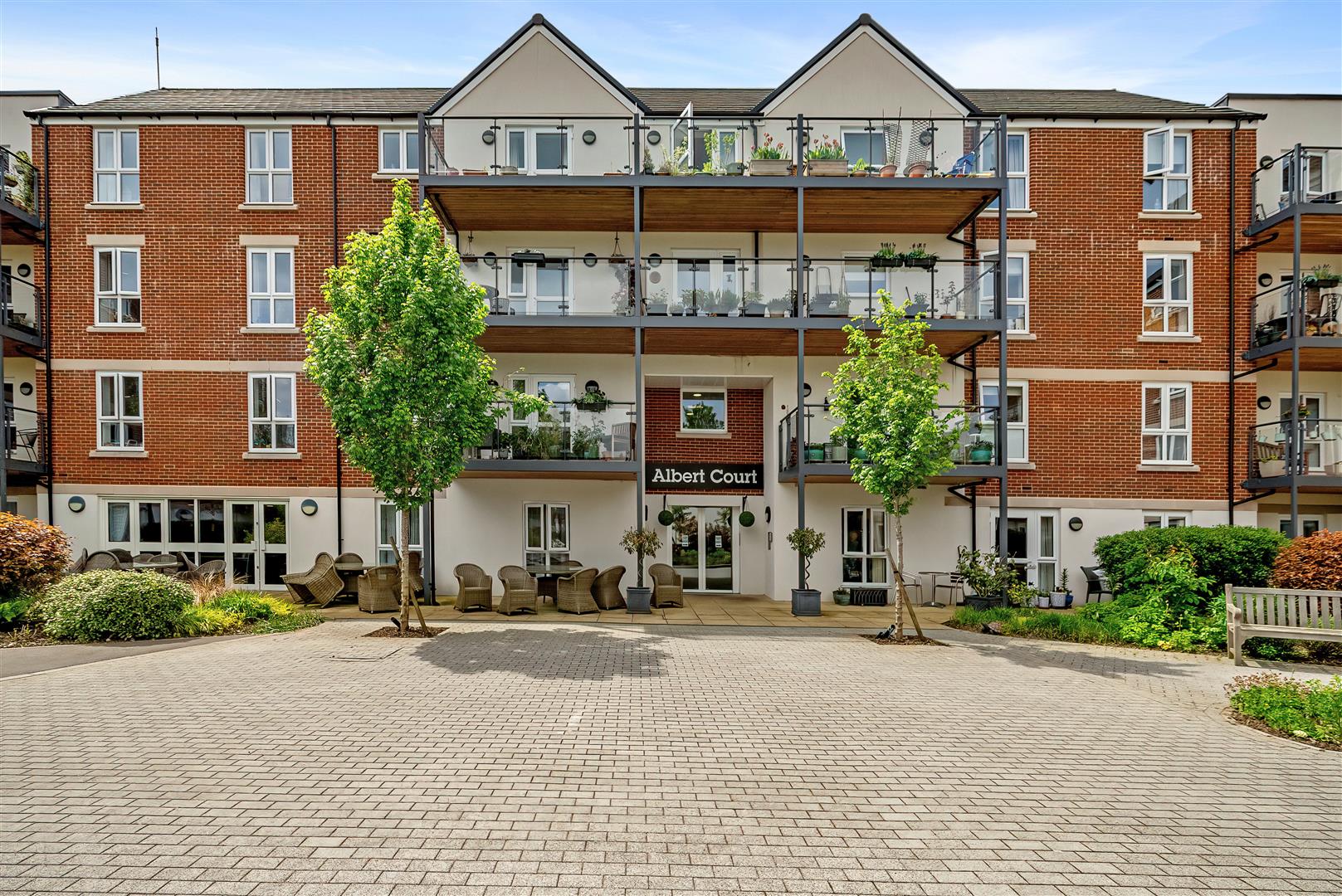 345 Reading Road, Henley-On-Thames