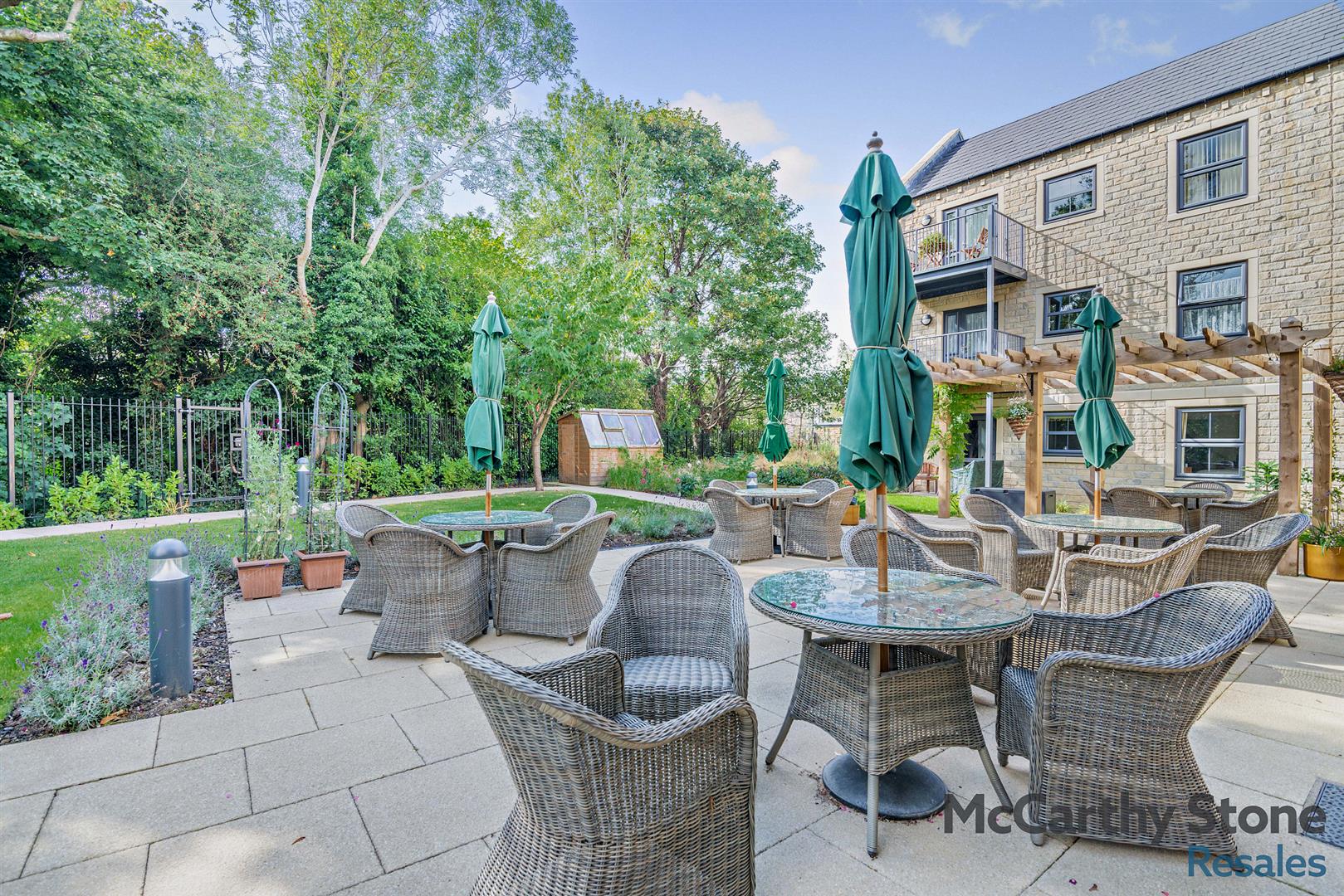 Summer Court, Burley In Wharfedale