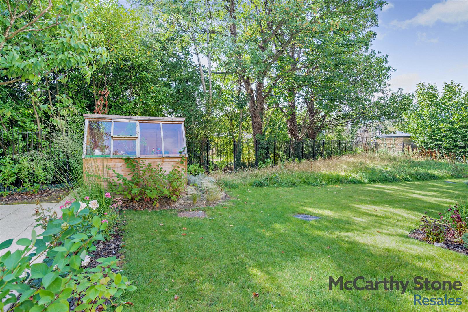 Summer Court, Burley In Wharfedale