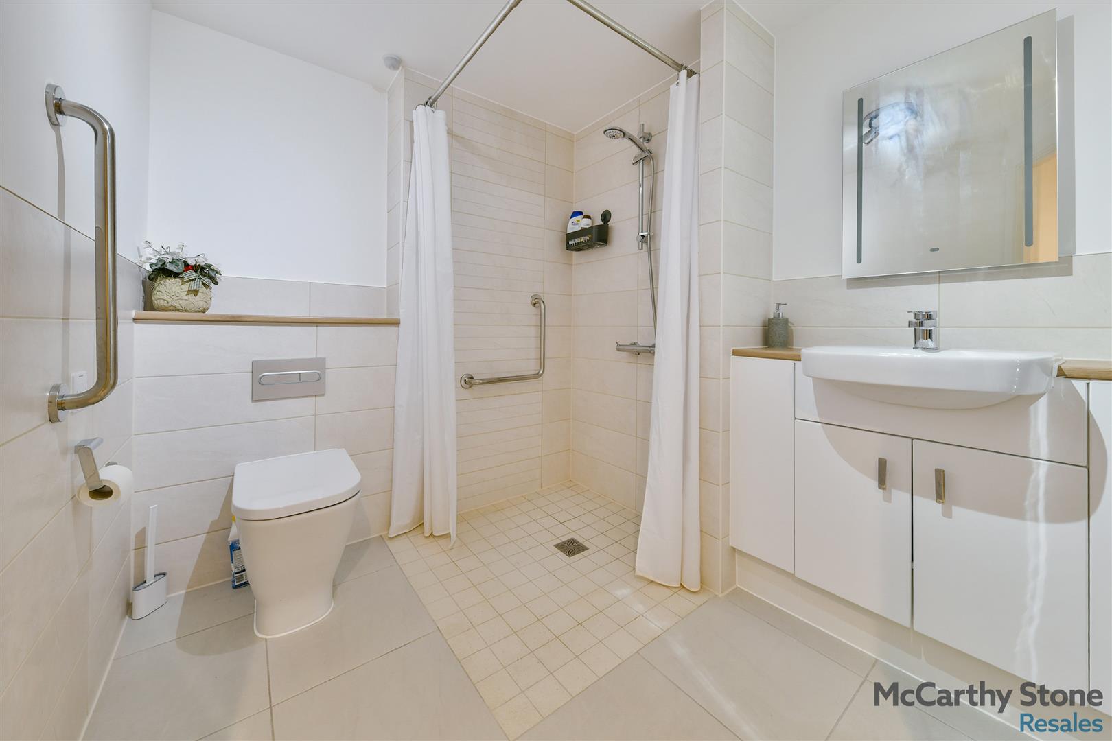 Lowe House, London Road, Knebworth