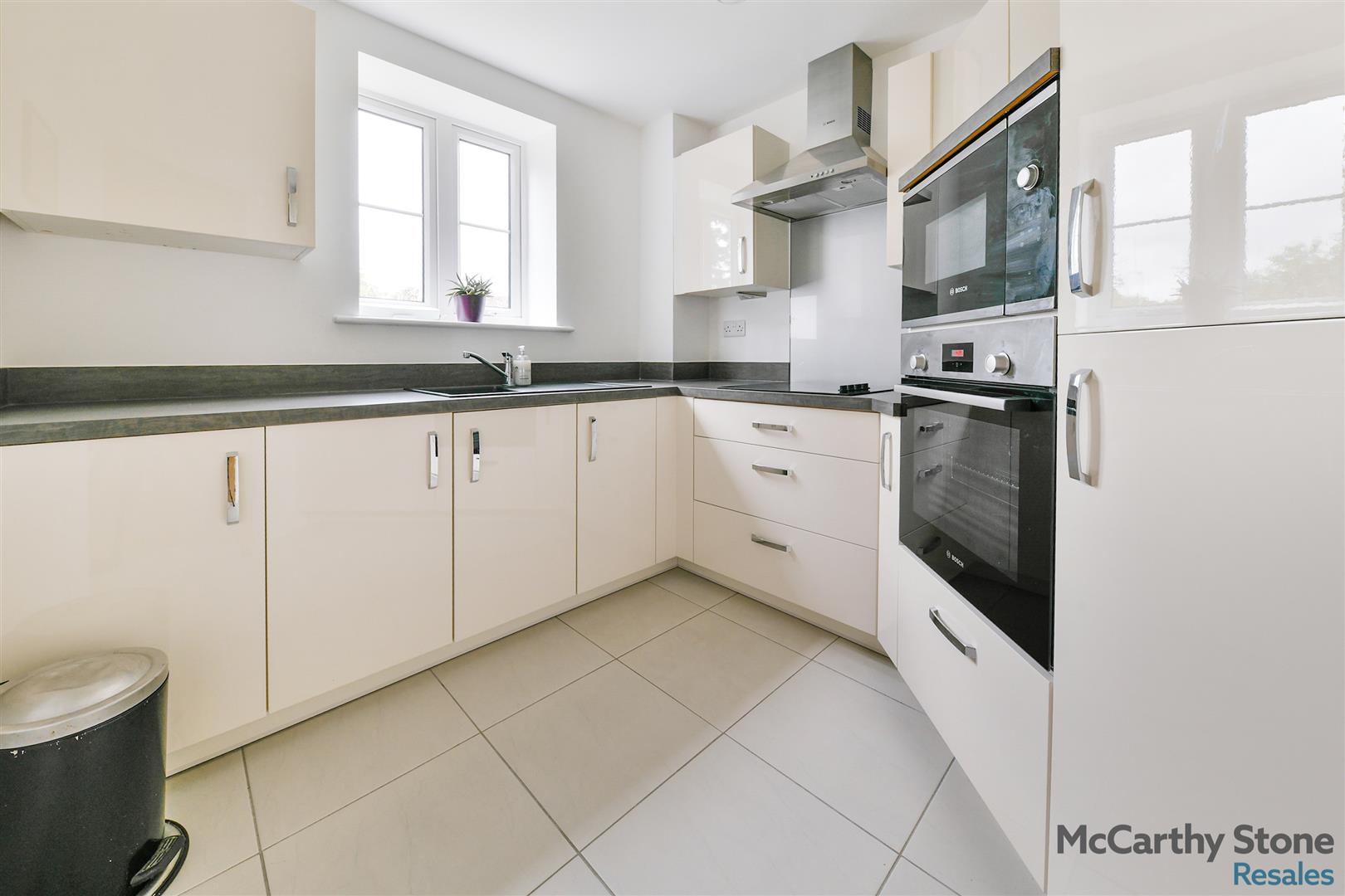 Lowe House, London Road, Knebworth