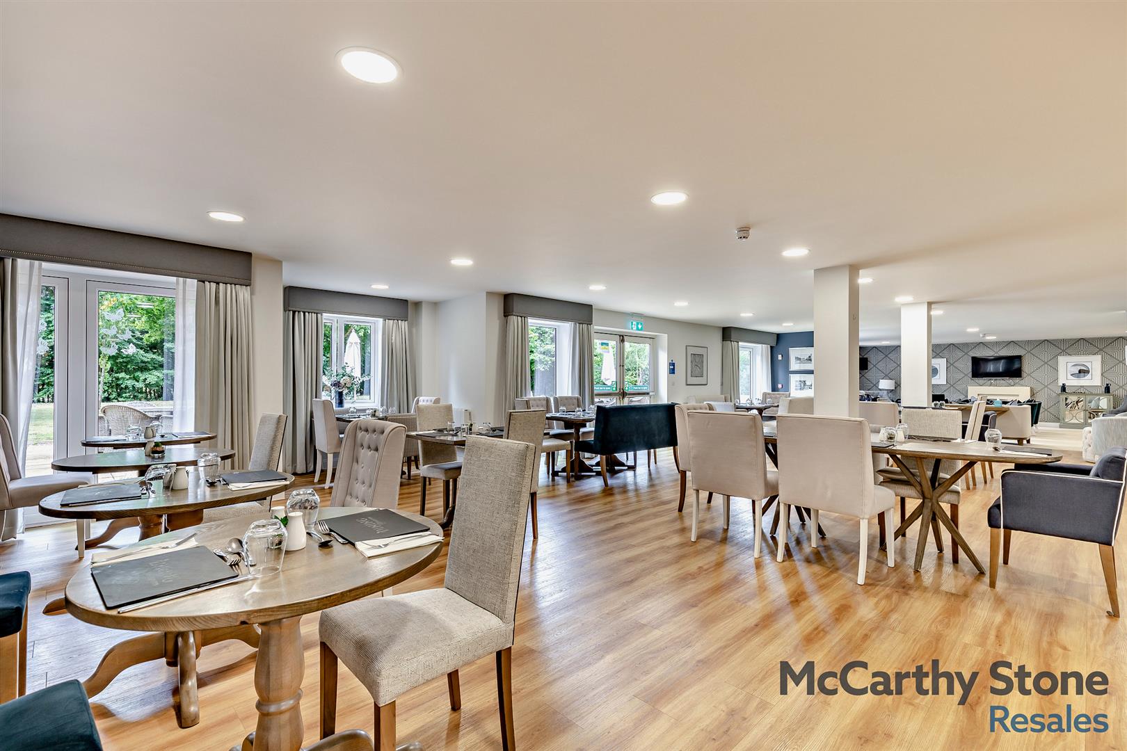 Oakhill Place, High View, Bedford, Bedfordshire, MK41 8FB