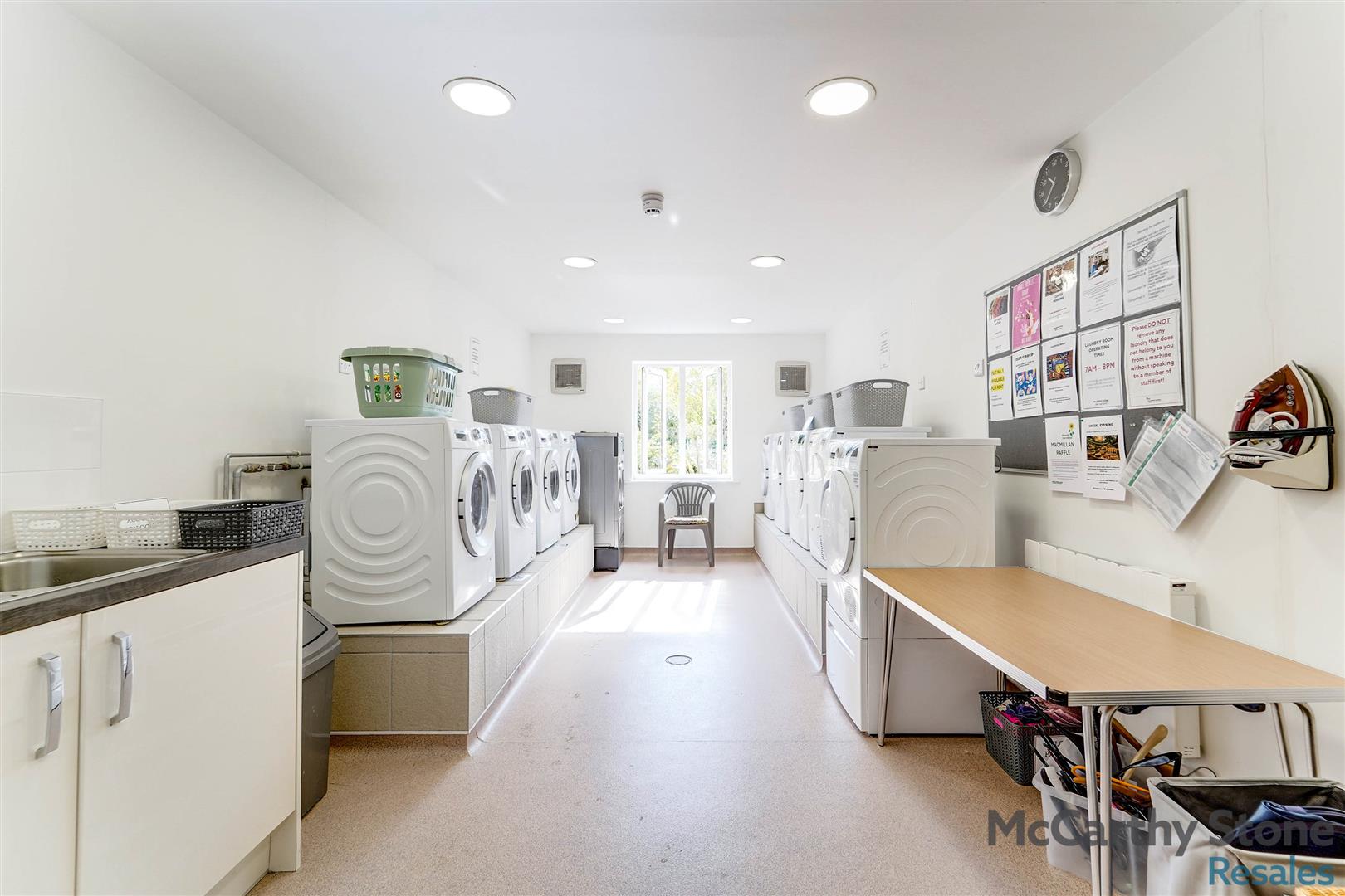 Oakhill Place, High View, Bedford, Bedfordshire, MK41 8FB