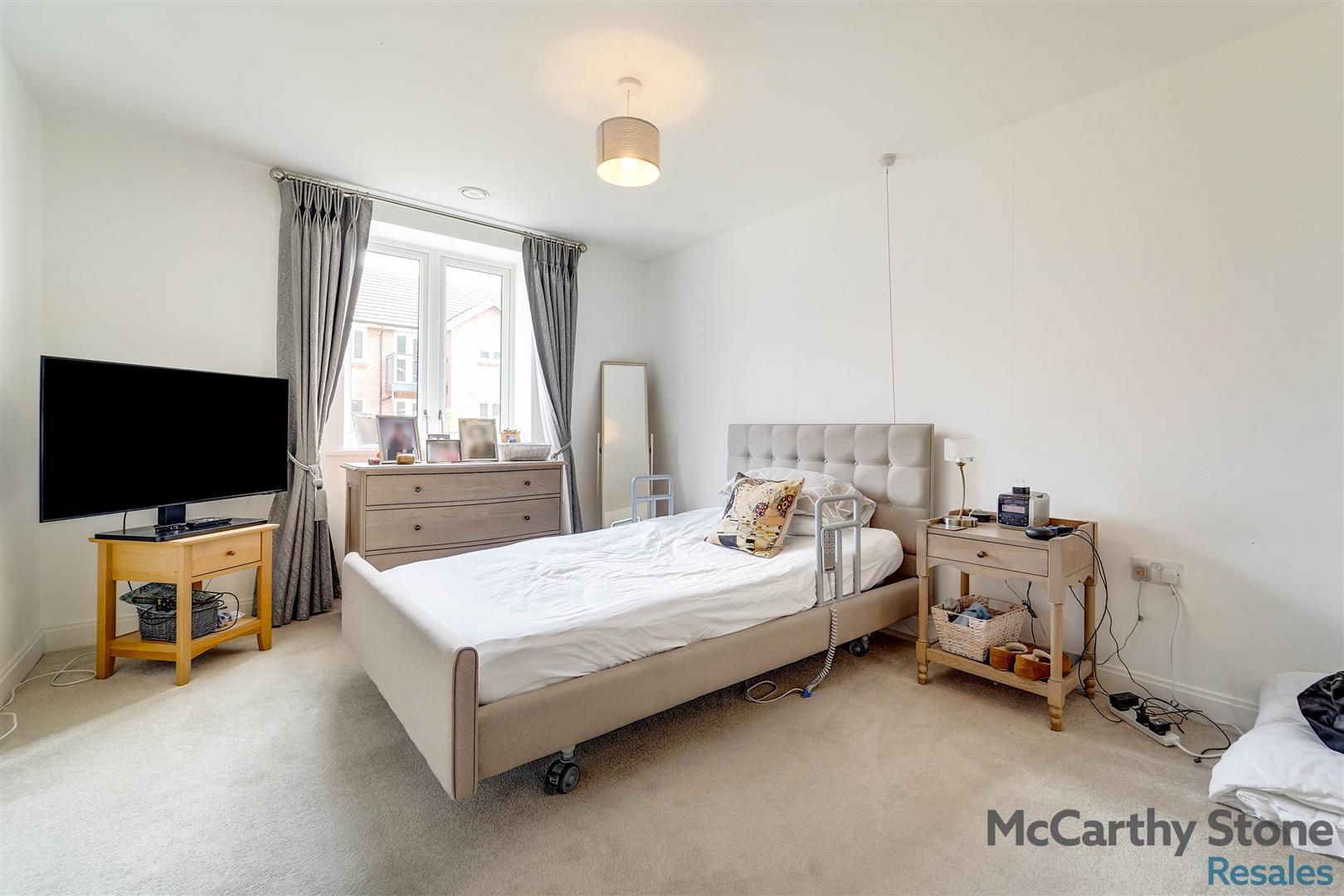 Oakhill Place, High View, Bedford, Bedfordshire, MK41 8FB