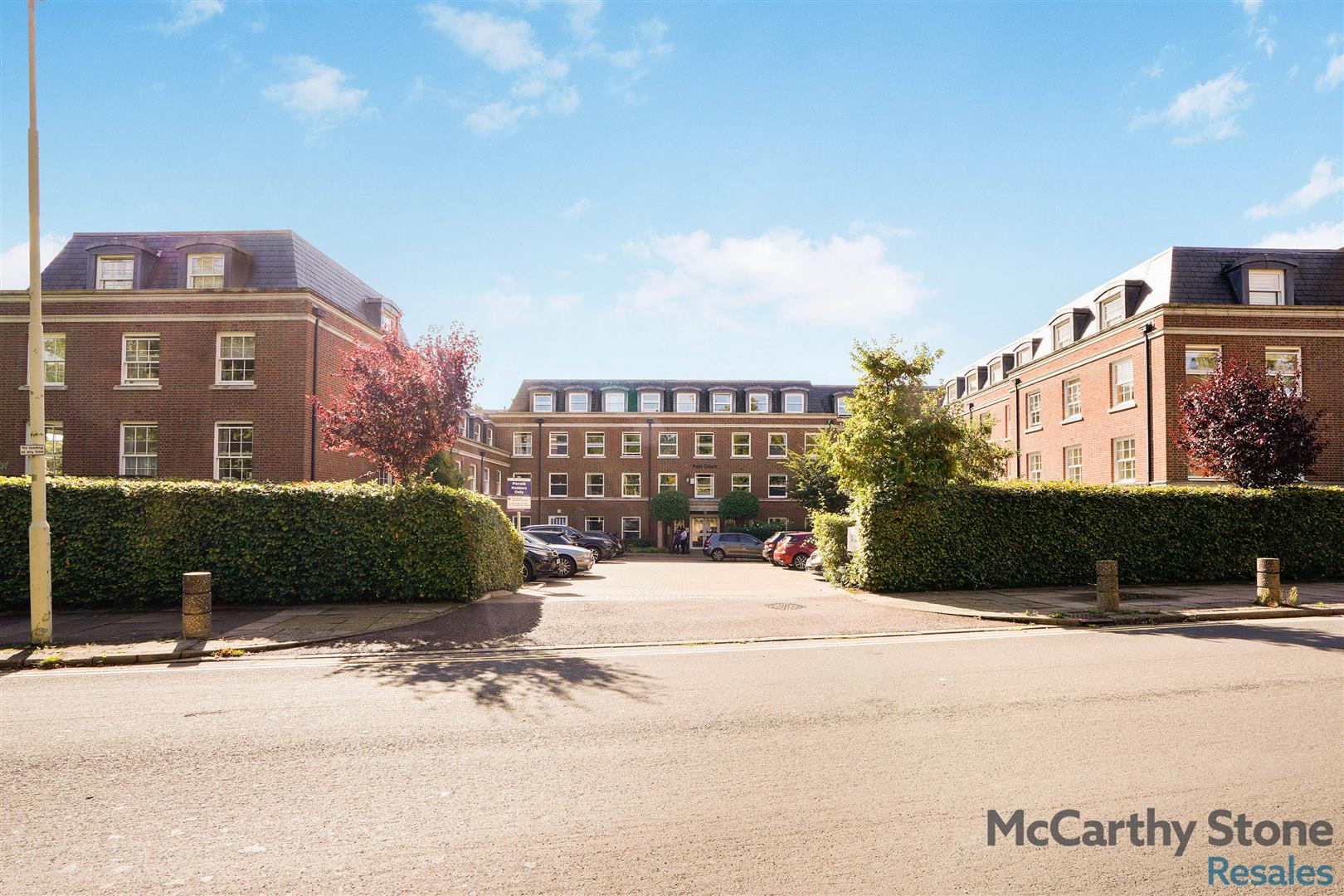 Peel Court, College Way, Welwyn Garden City, Hertfordshire, AL8 6DG