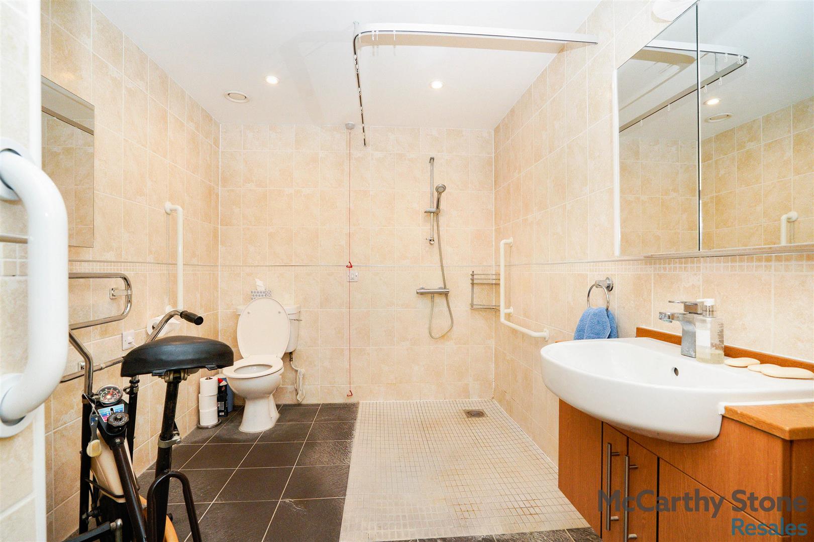 Peel Court, College Way, Welwyn Garden City, Hertfordshire, AL8 6DG