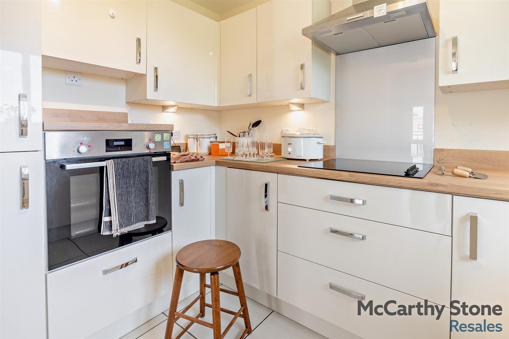 Llys Isan, Ilex Close, Llanishen, Cardiff, CF14 5DZ