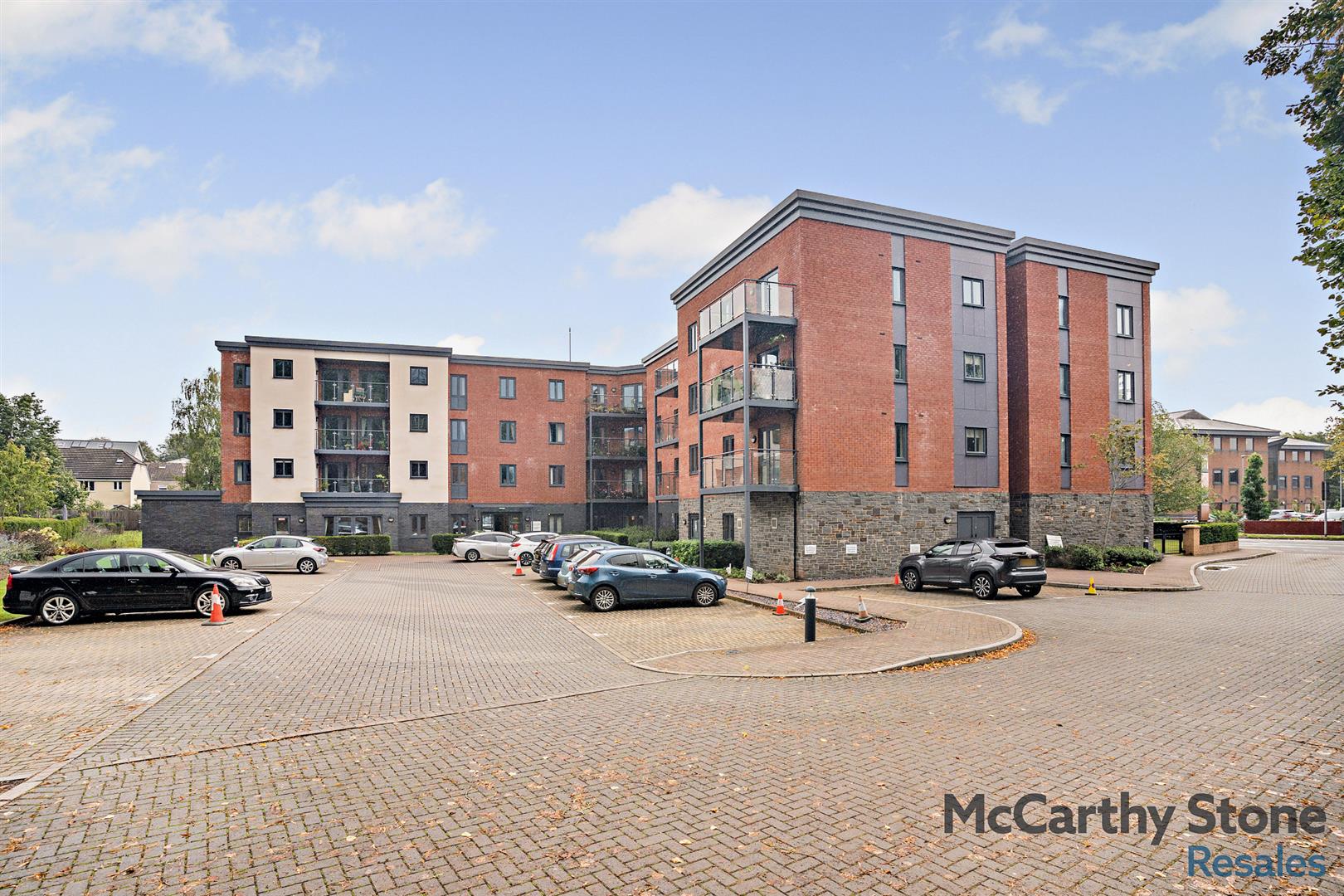 Llys Isan, Ilex Close, Llanishen, Cardiff, CF14 5DZ