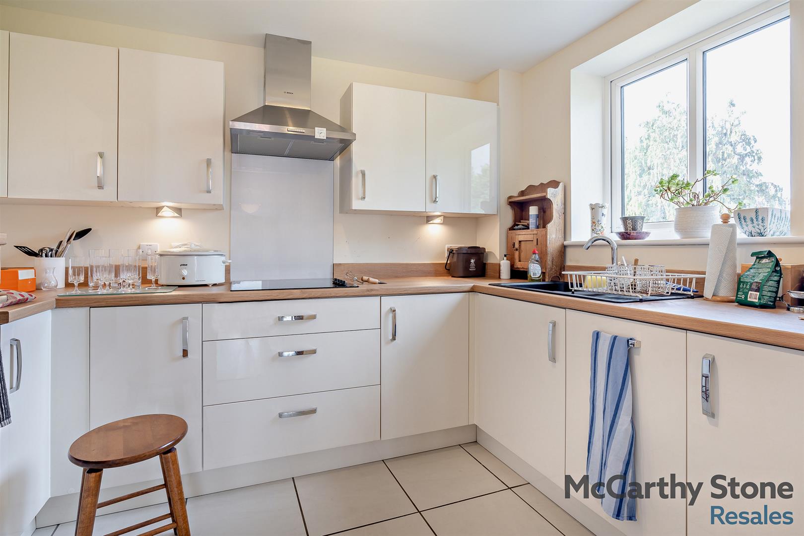 Llys Isan, Ilex Close, Llanishen, Cardiff, CF14 5DZ