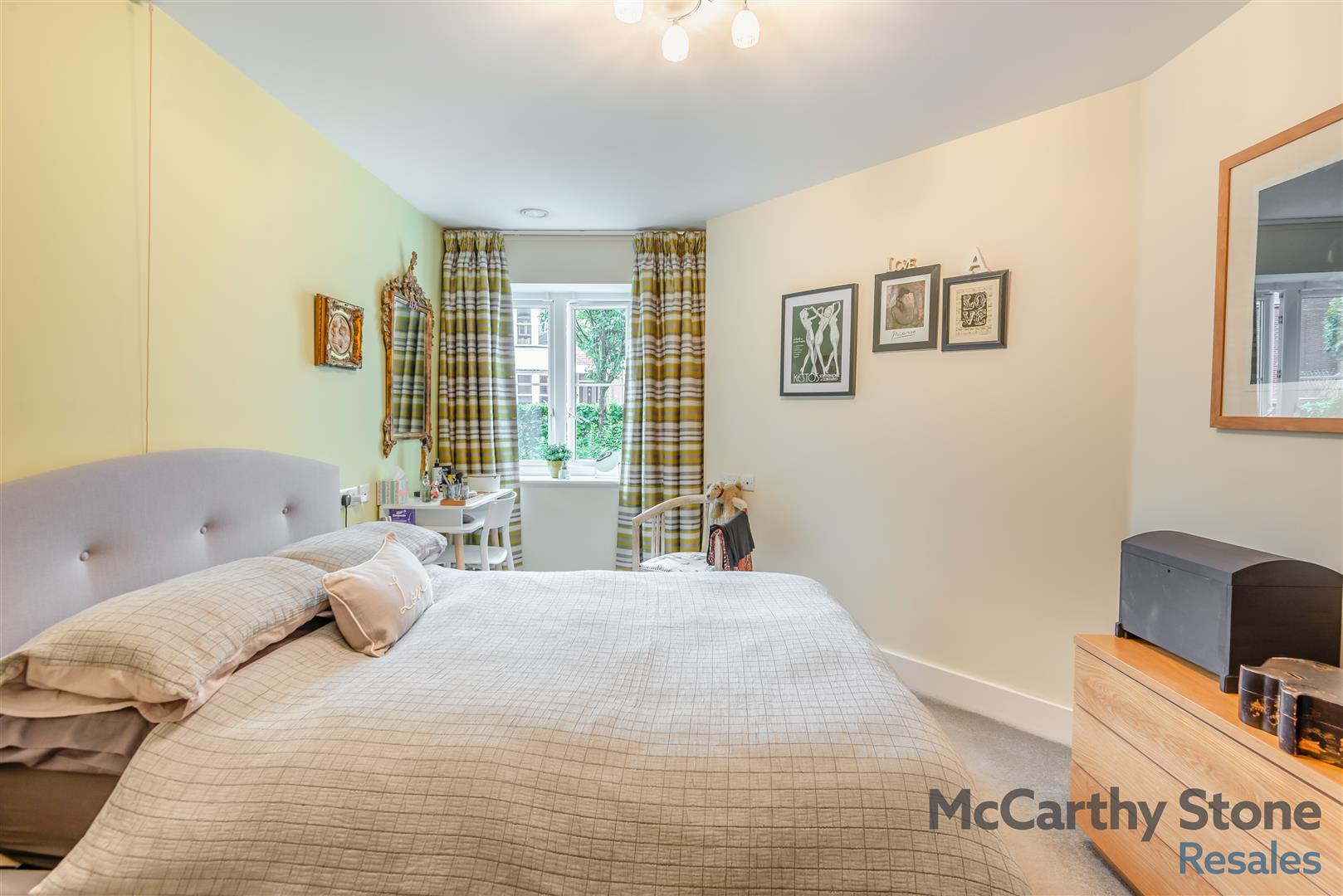 Park House, Old Park Road, Hitchin