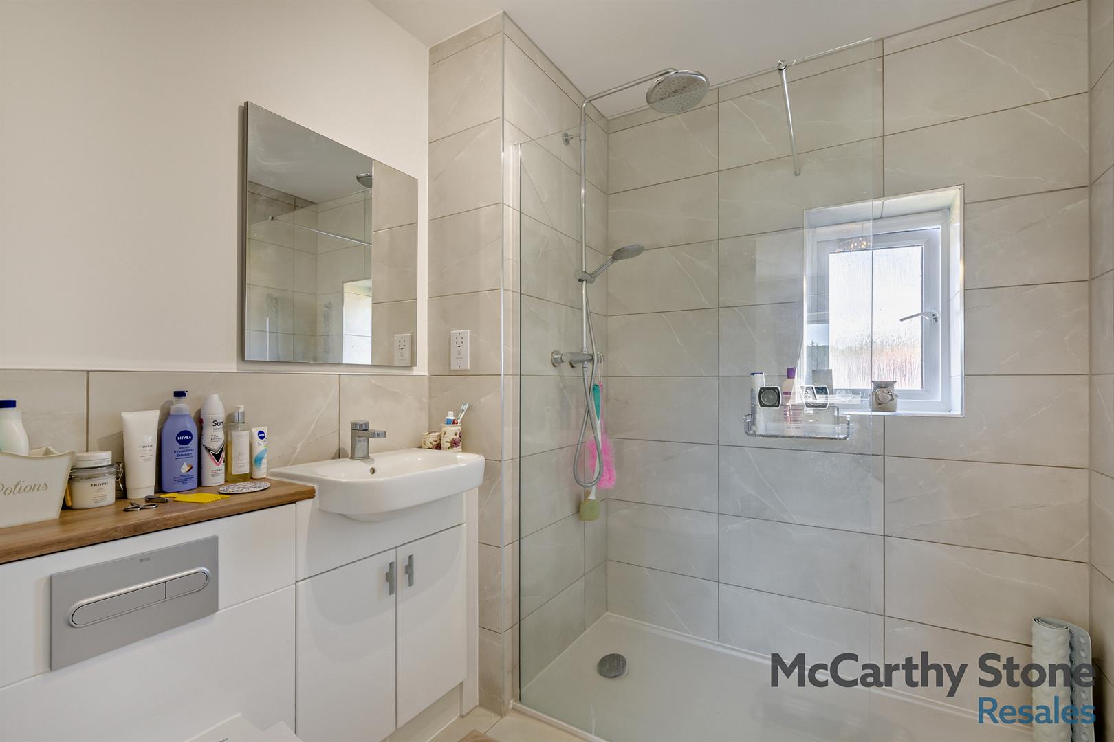 26 Strawberry Hill Gardens