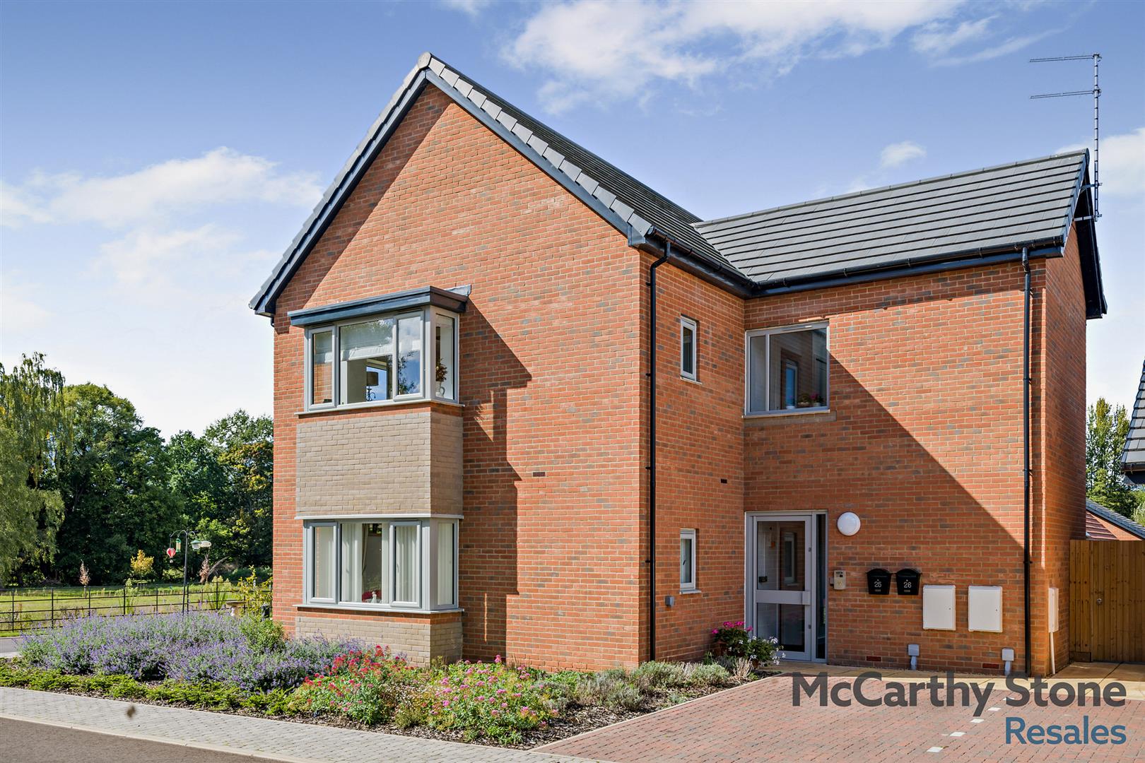 26 Strawberry Hill Gardens