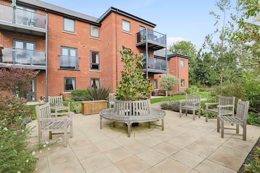 Lonsdale Park, Barleythorpe Road, Oakham, Leicestershire, LE15 6QJ