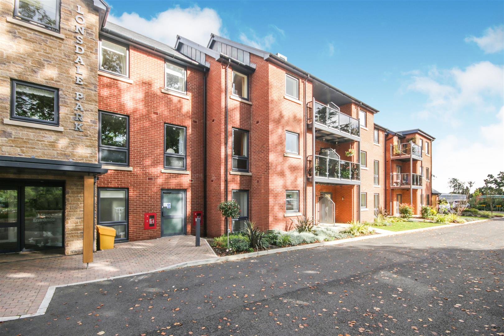 Lonsdale Park, Barleythorpe Road, Oakham, Leicestershire, LE15 6QJ