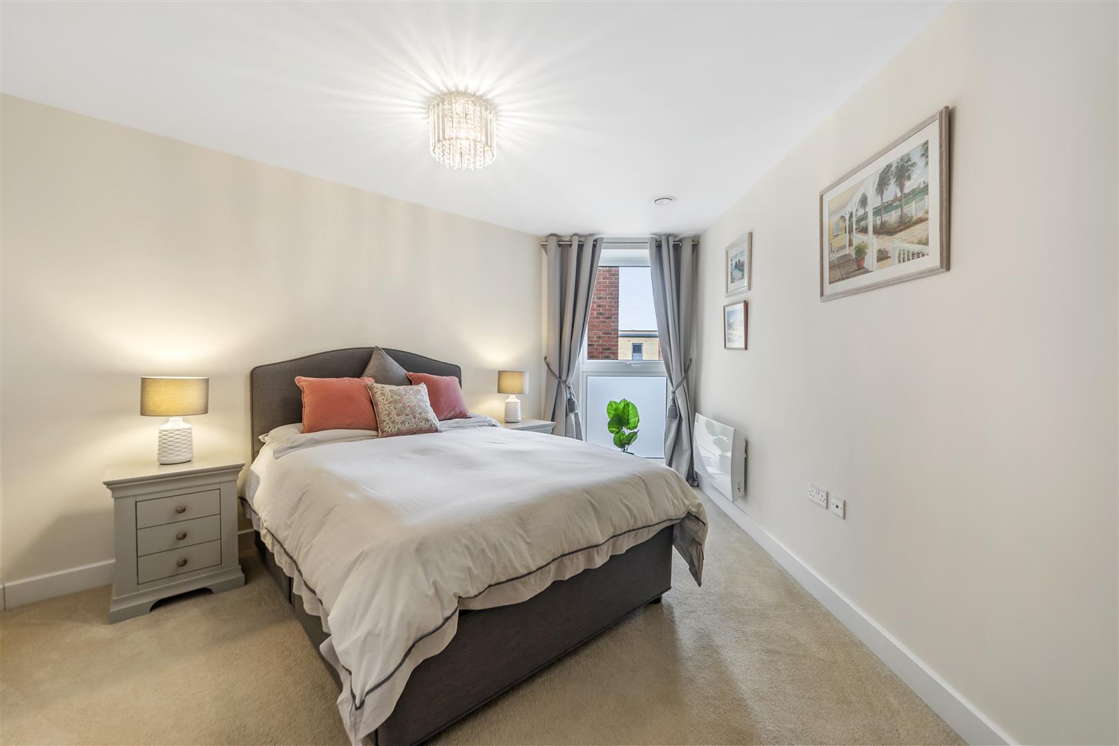 Turner Place, The Moors, Thatcham RG19 4AT