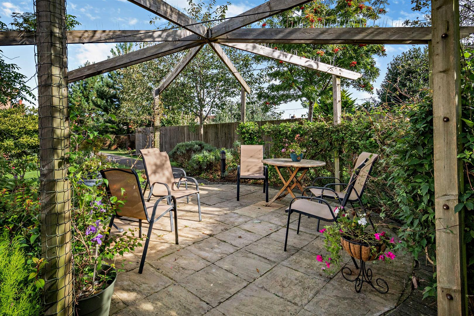Cabot Court, Bath Road, Longwell Green, Bristol