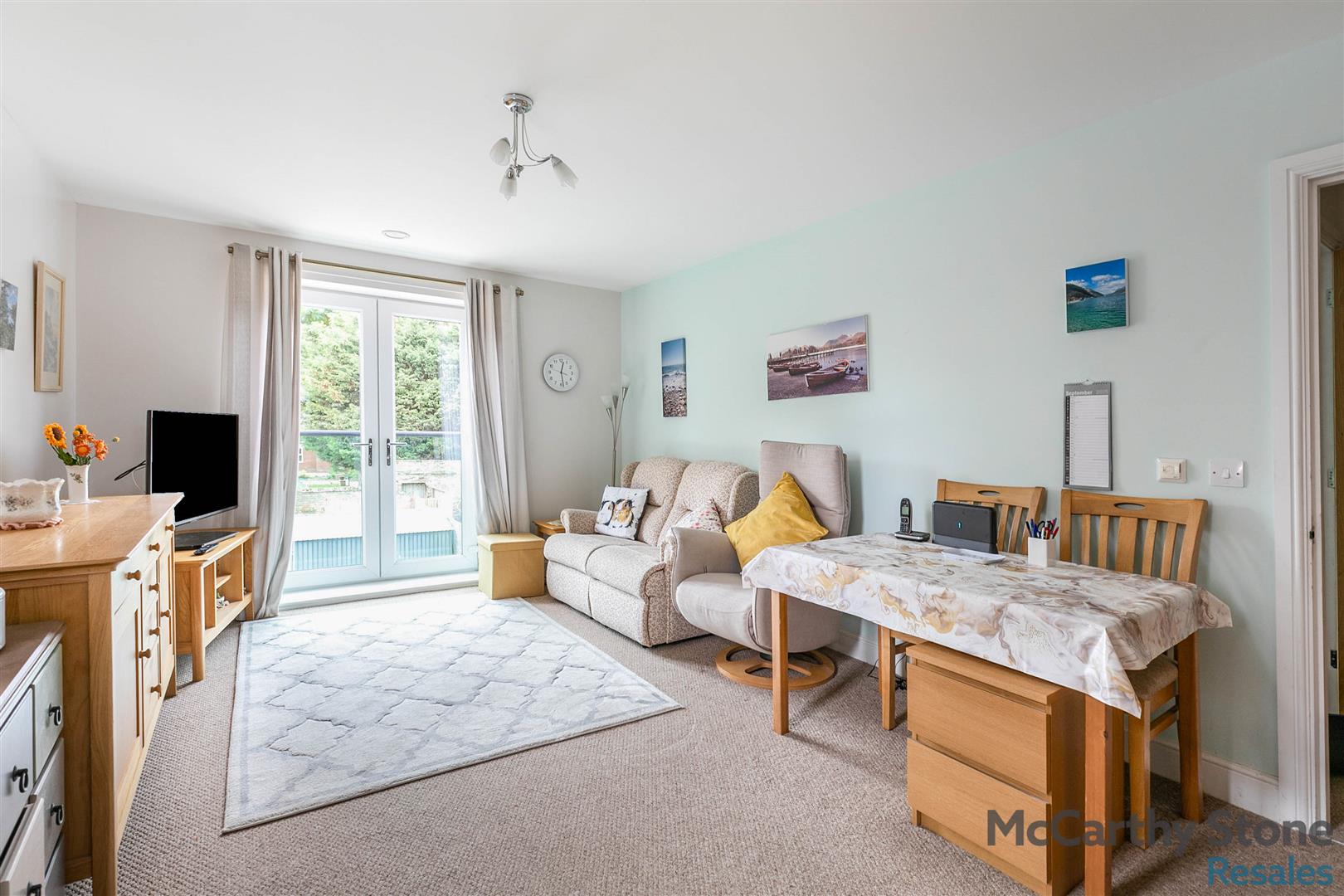 Elm Tree Court, High Street, Huntingdon