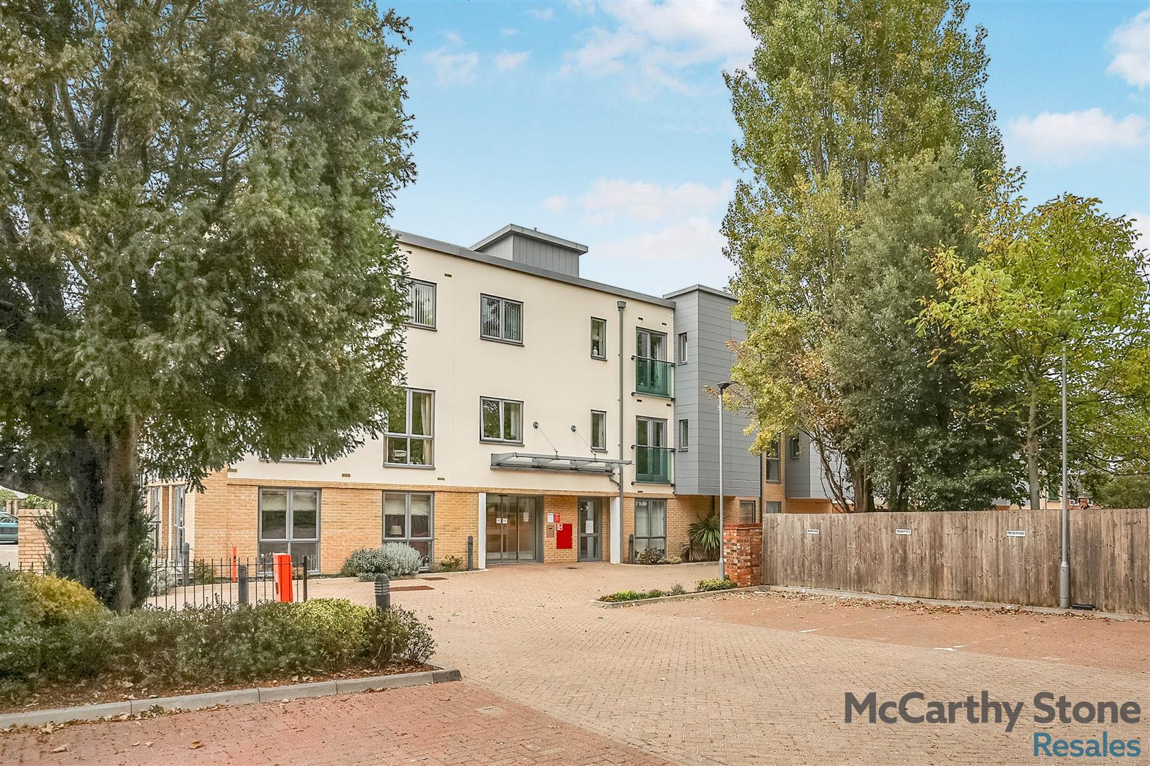 Elm Tree Court, High Street, Huntingdon