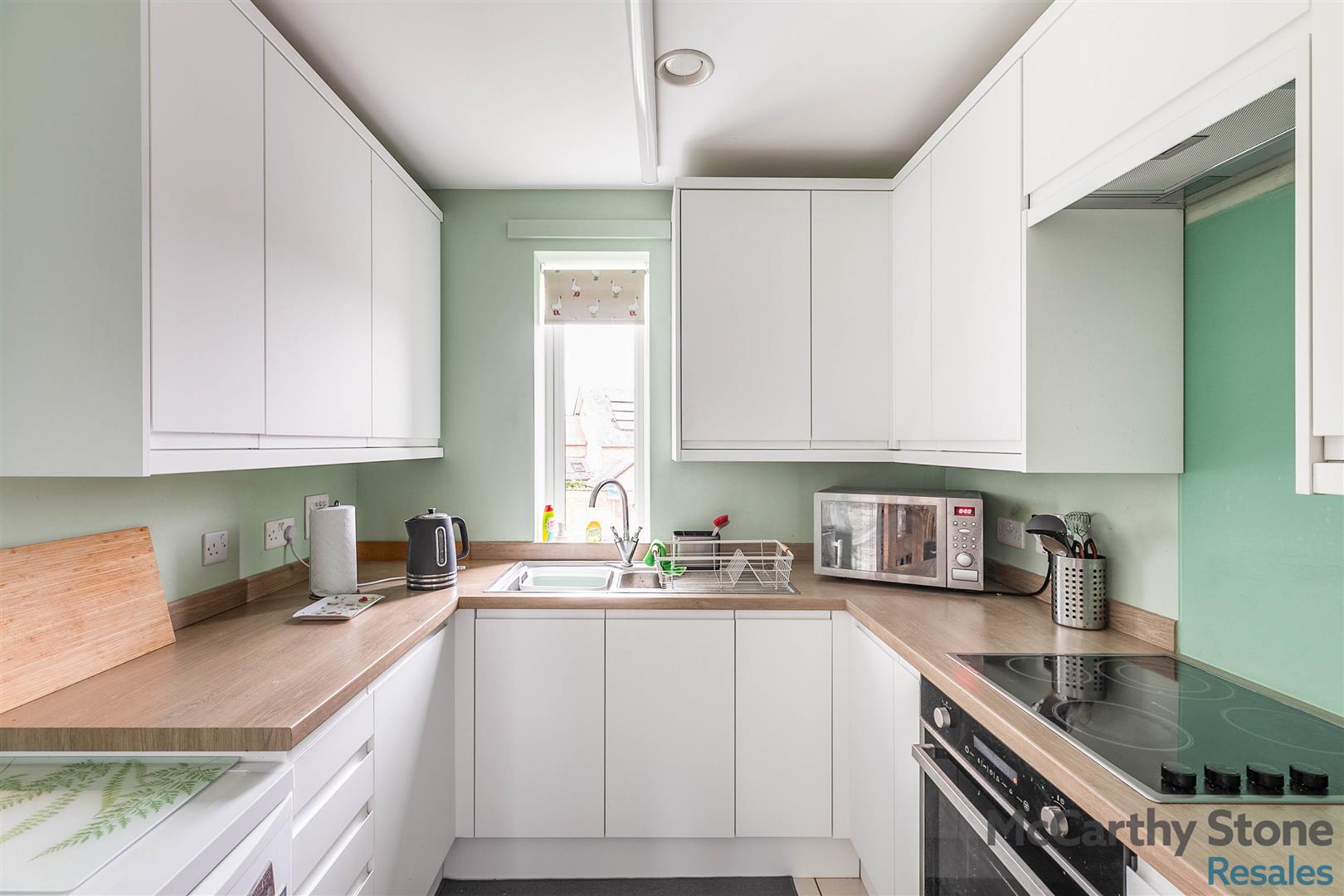 Elm Tree Court, High Street, Huntingdon