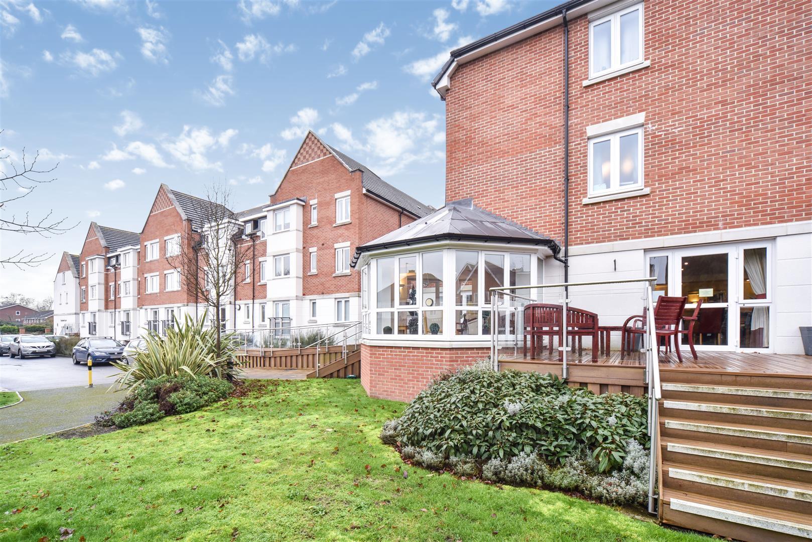 Crayshaw Court, Abbotsmead Place, Caversham, Reading