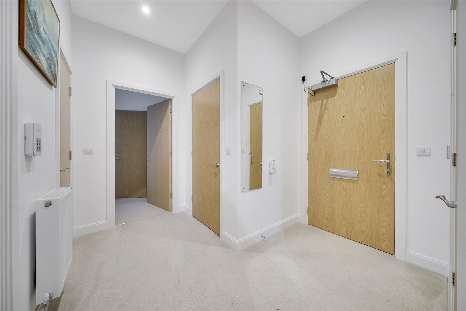 Queens Road, Weybridge