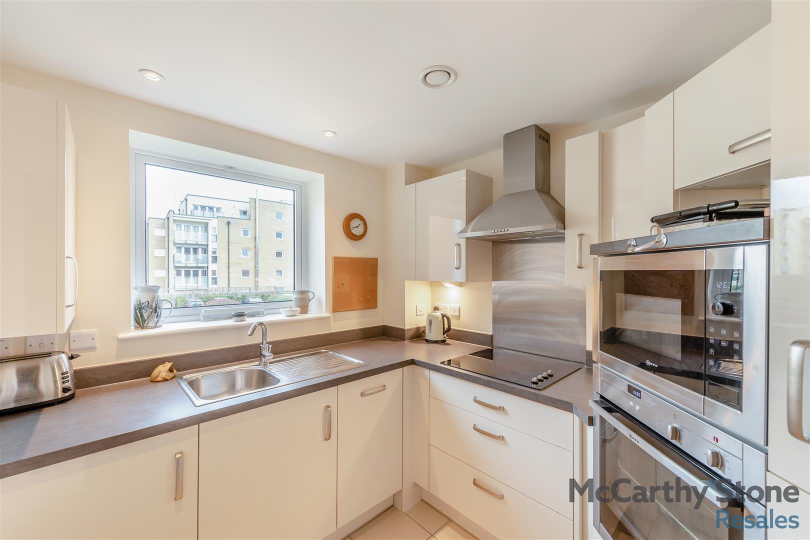 Josiah Drive, Ickenham