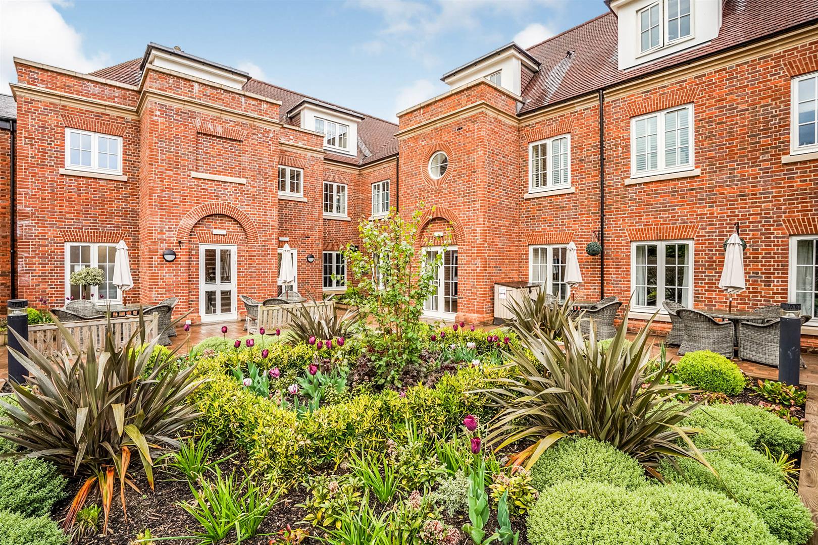 59-61 The Broadway, Amersham