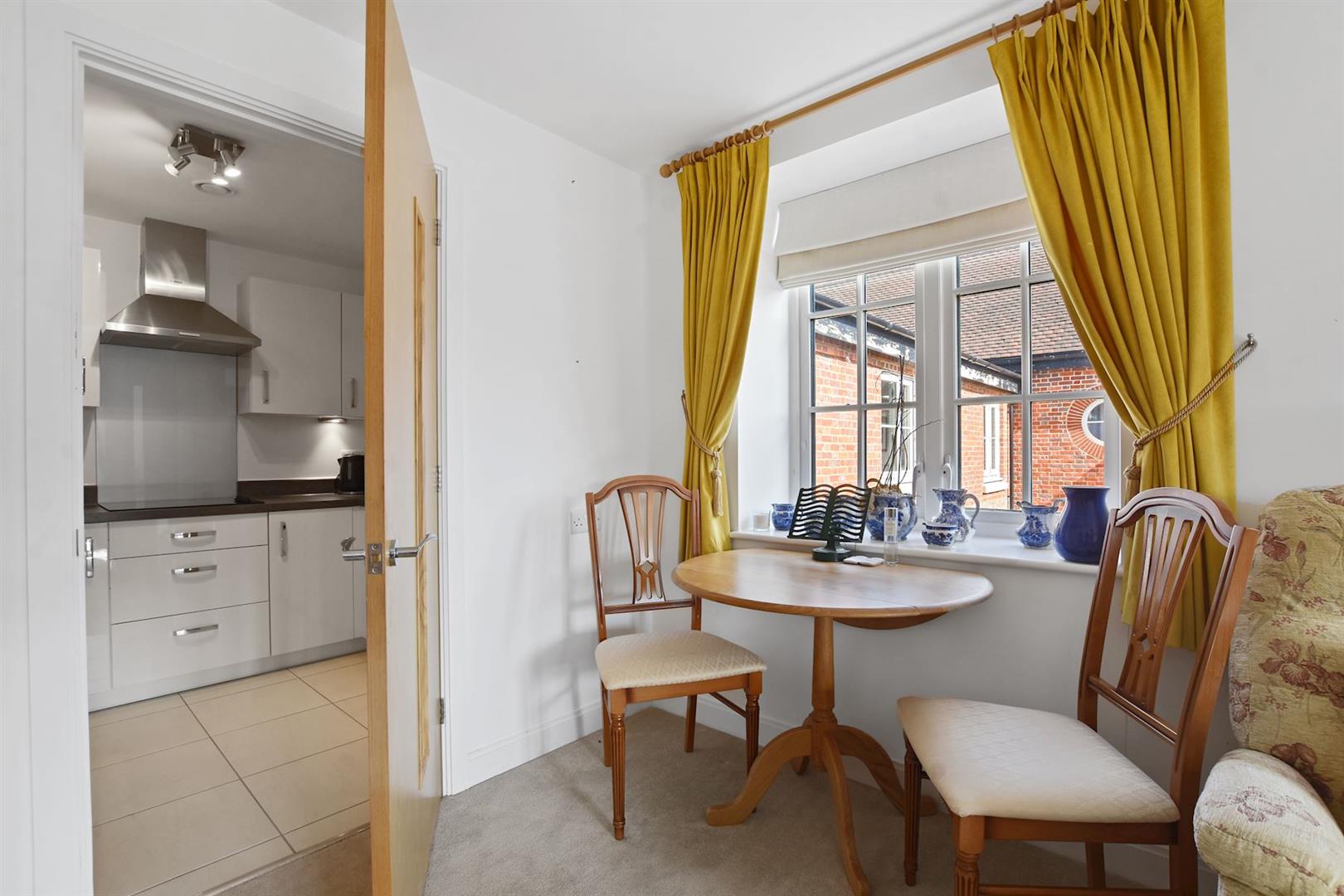 59-61 The Broadway, Amersham