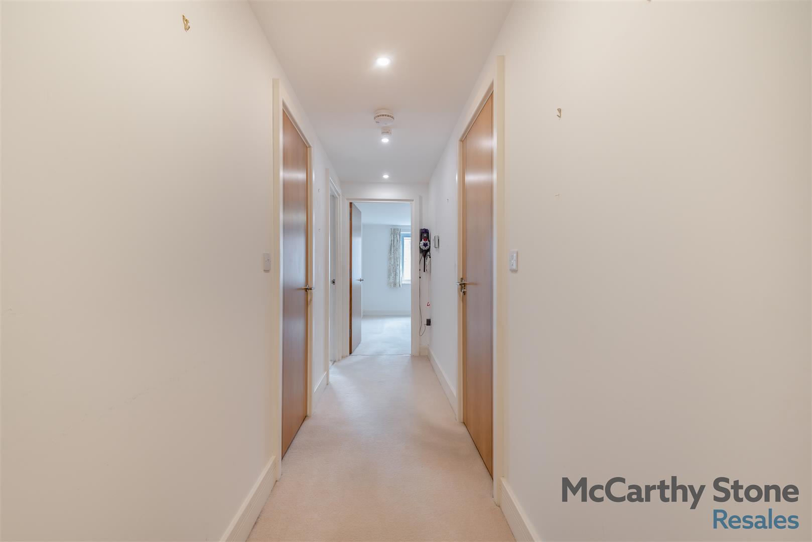 Abbotsmead Place, Caversham