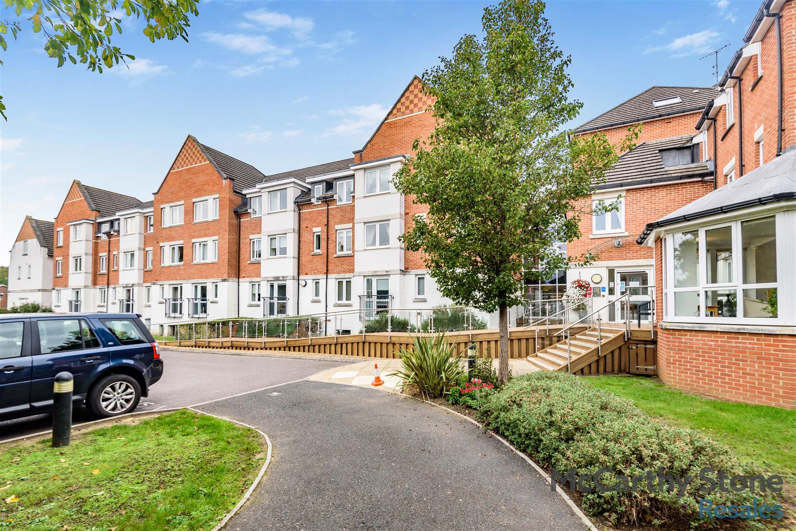 Abbotsmead Place, Caversham