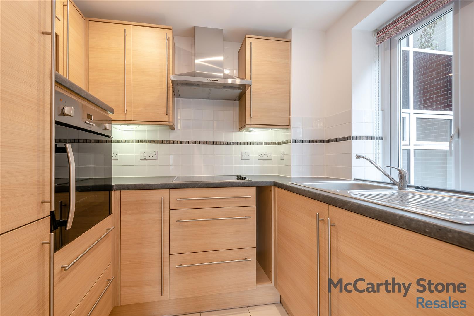 Abbotsmead Place, Caversham