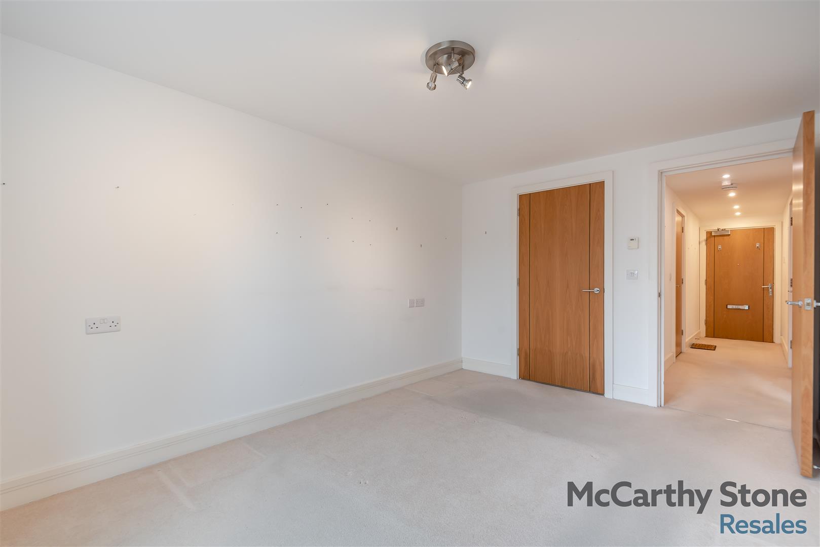 Abbotsmead Place, Caversham