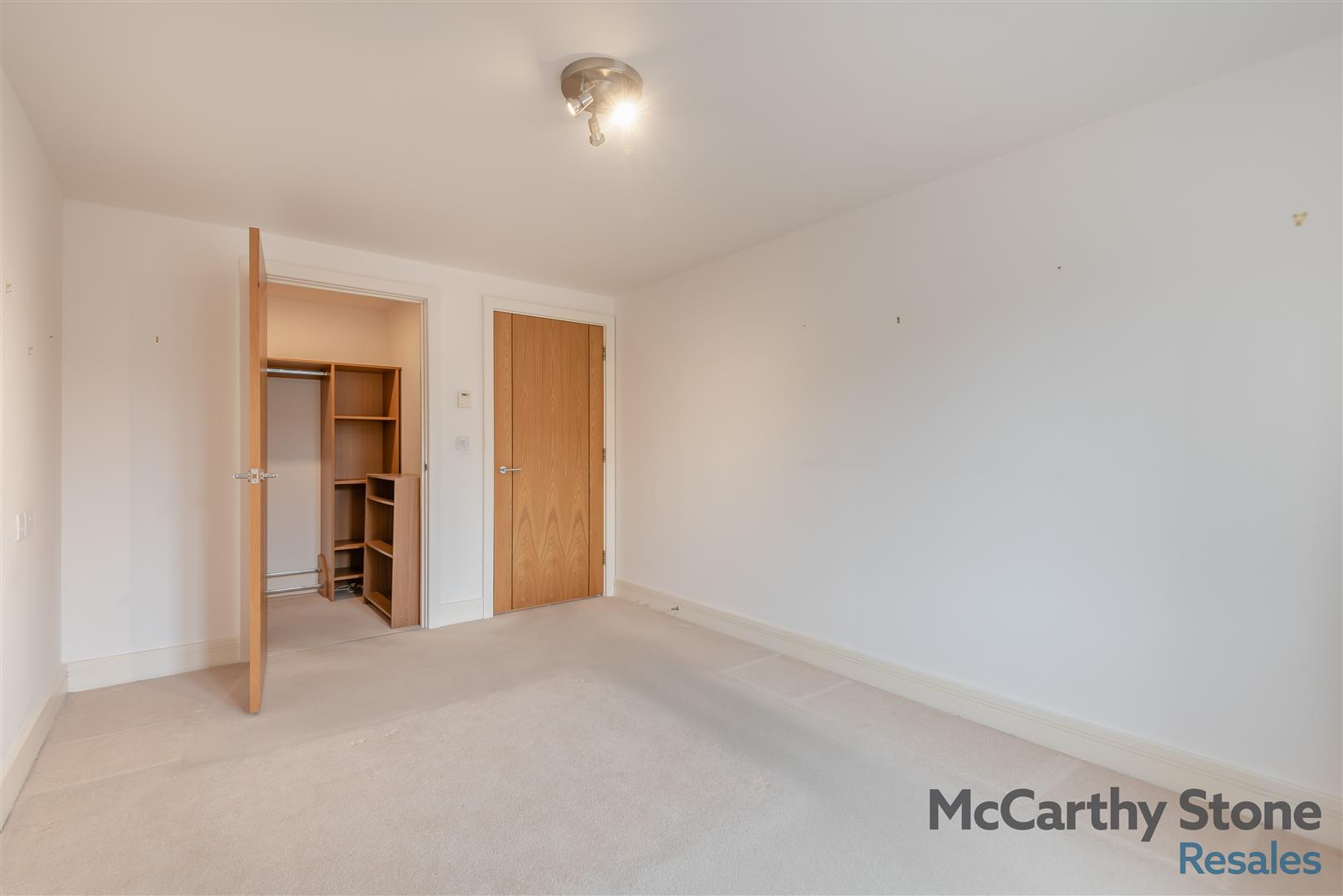 Abbotsmead Place, Caversham