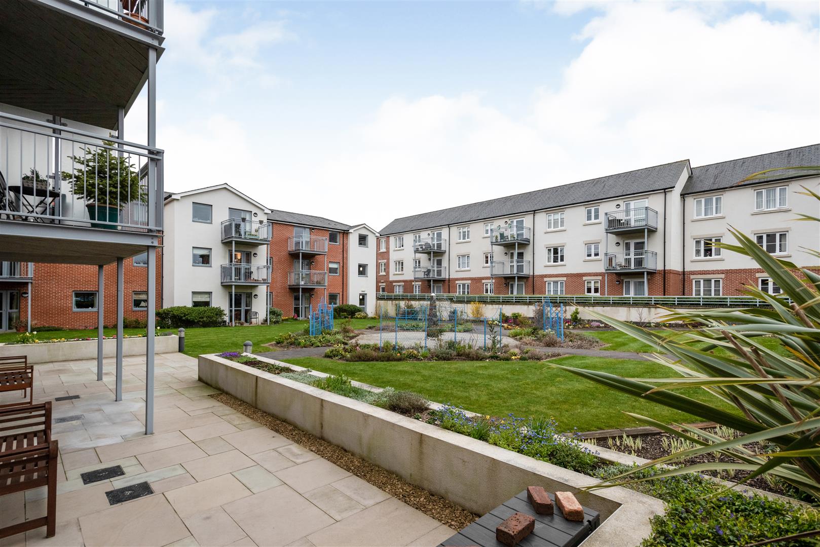 Lady Susan Court, New Road, Basingstoke, Hampshire, RG21 7PF
