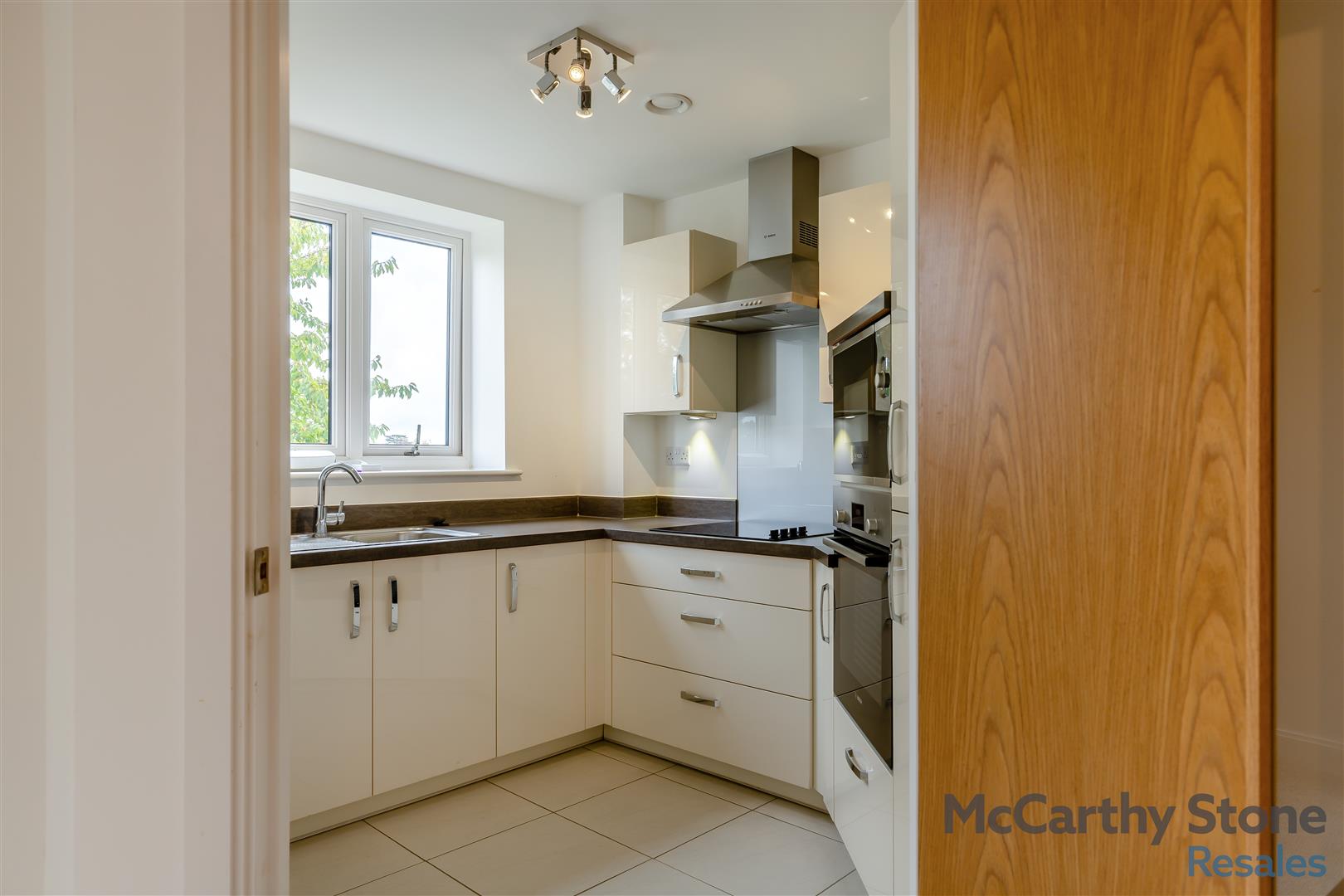 Oakhill Place, High View, Bedford, Bedfordshire, MK41 8FB