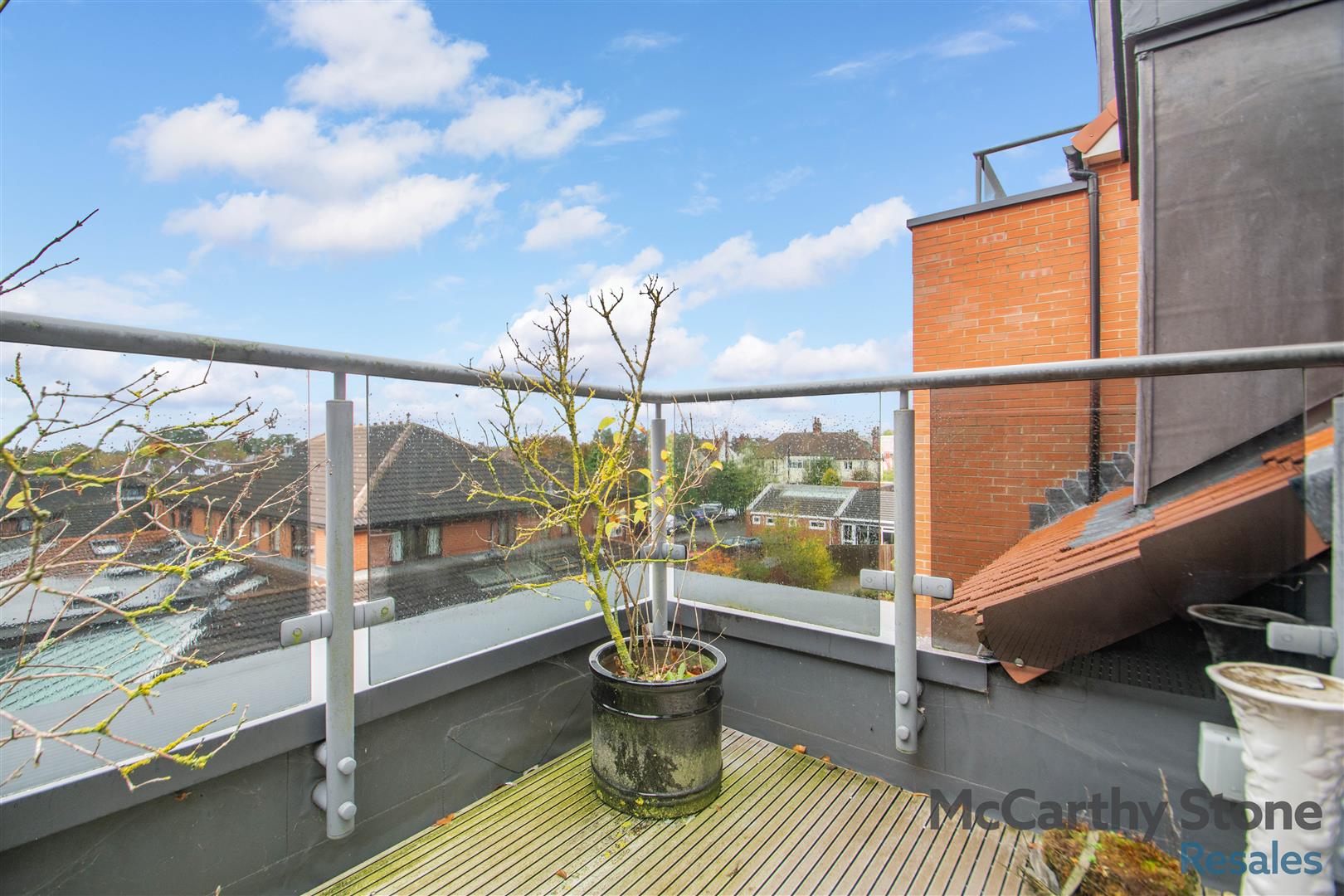 Devonshire Grange, Devonshire Avenue, Roundhay, Leeds, LS8 1AN