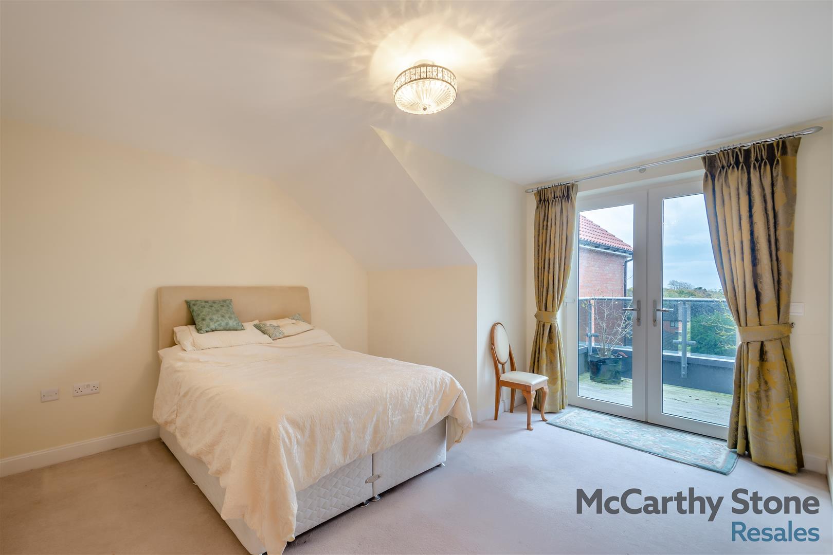 Devonshire Grange, Devonshire Avenue, Roundhay, Leeds, LS8 1AN